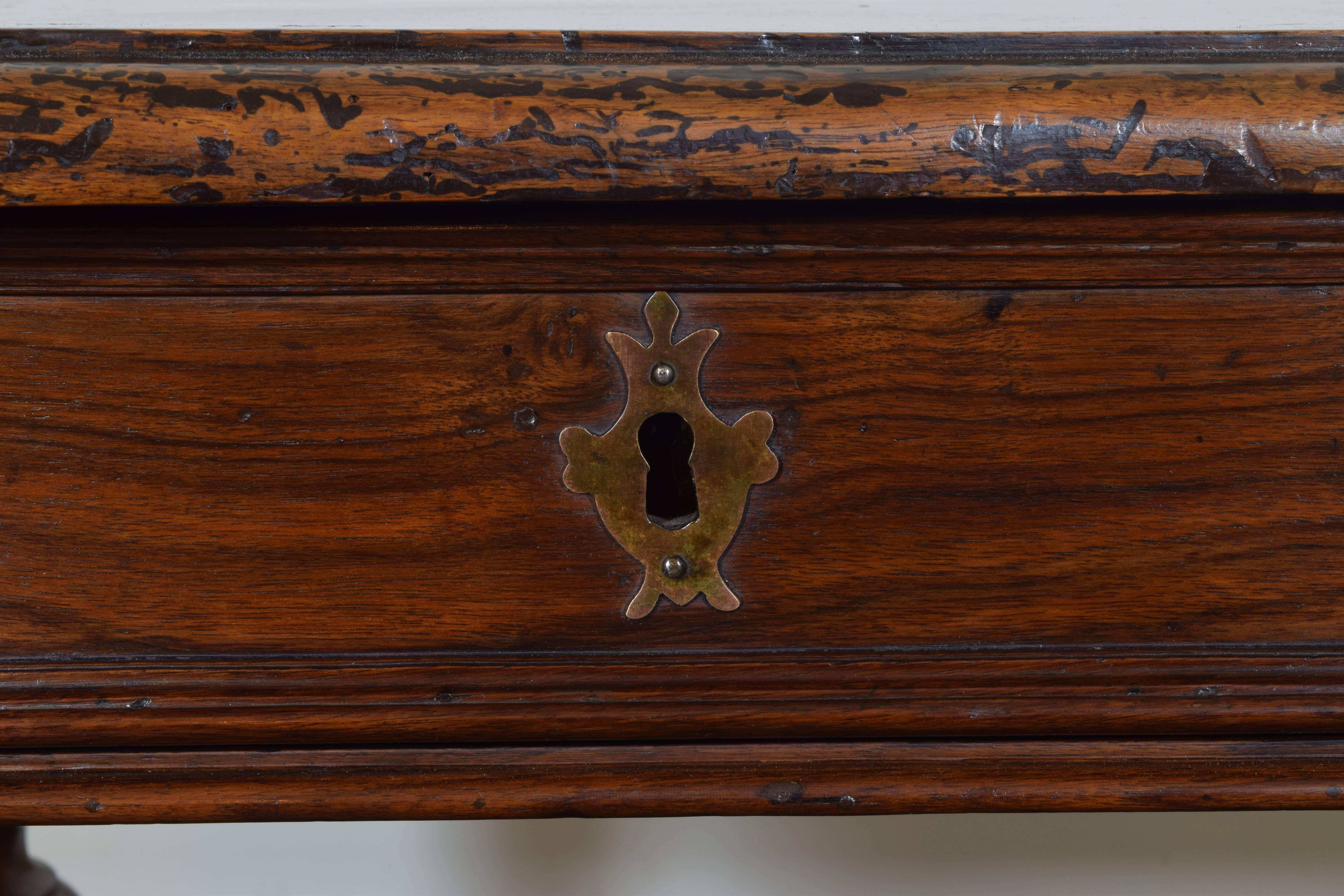 Italian Late Baroque Walnut Console Table, Late 17th-Early 18th Century 5