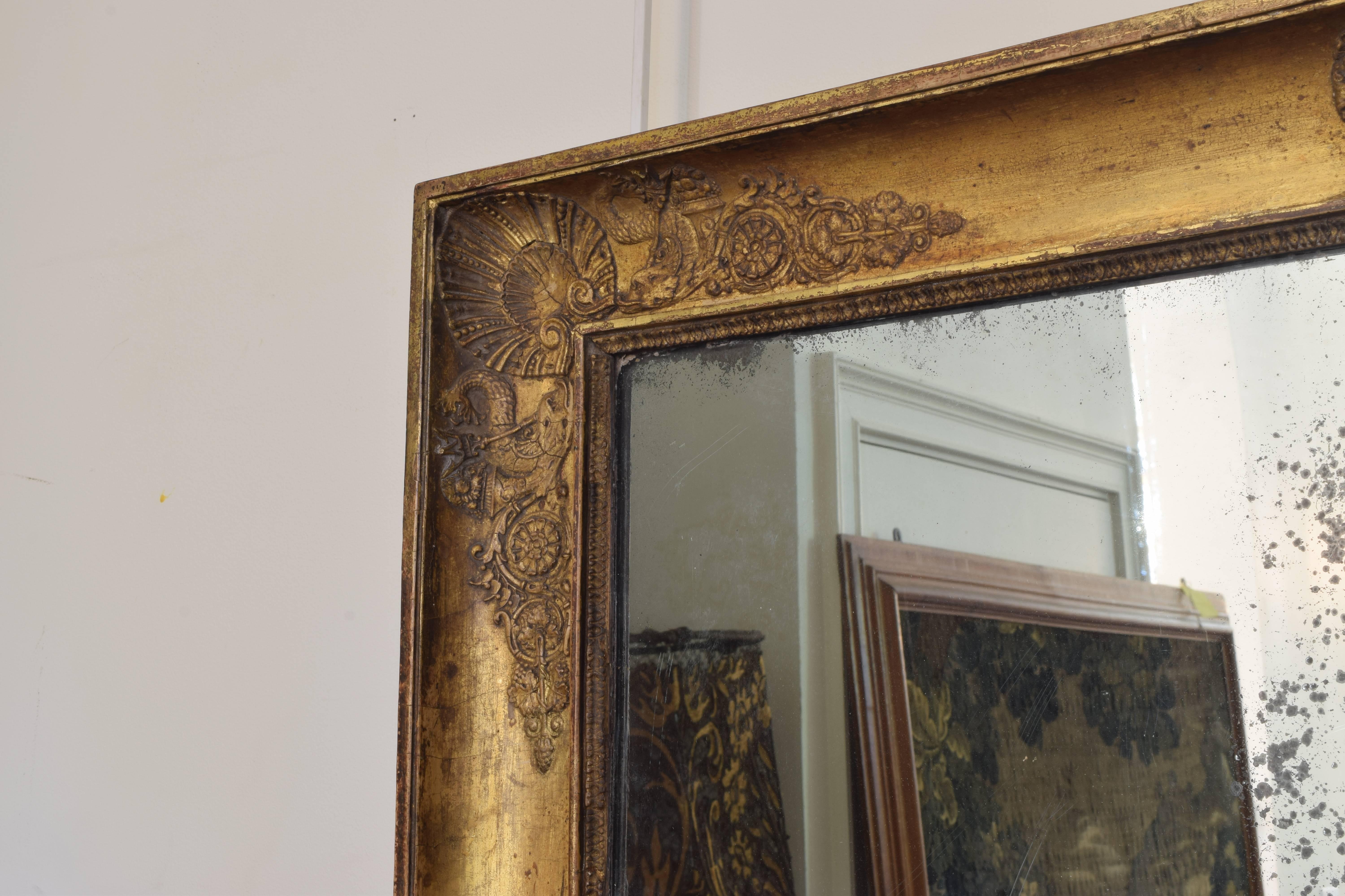 French Empire Giltwood and Gilt Gesso Mirror, Early 19th Century In Good Condition In Atlanta, GA