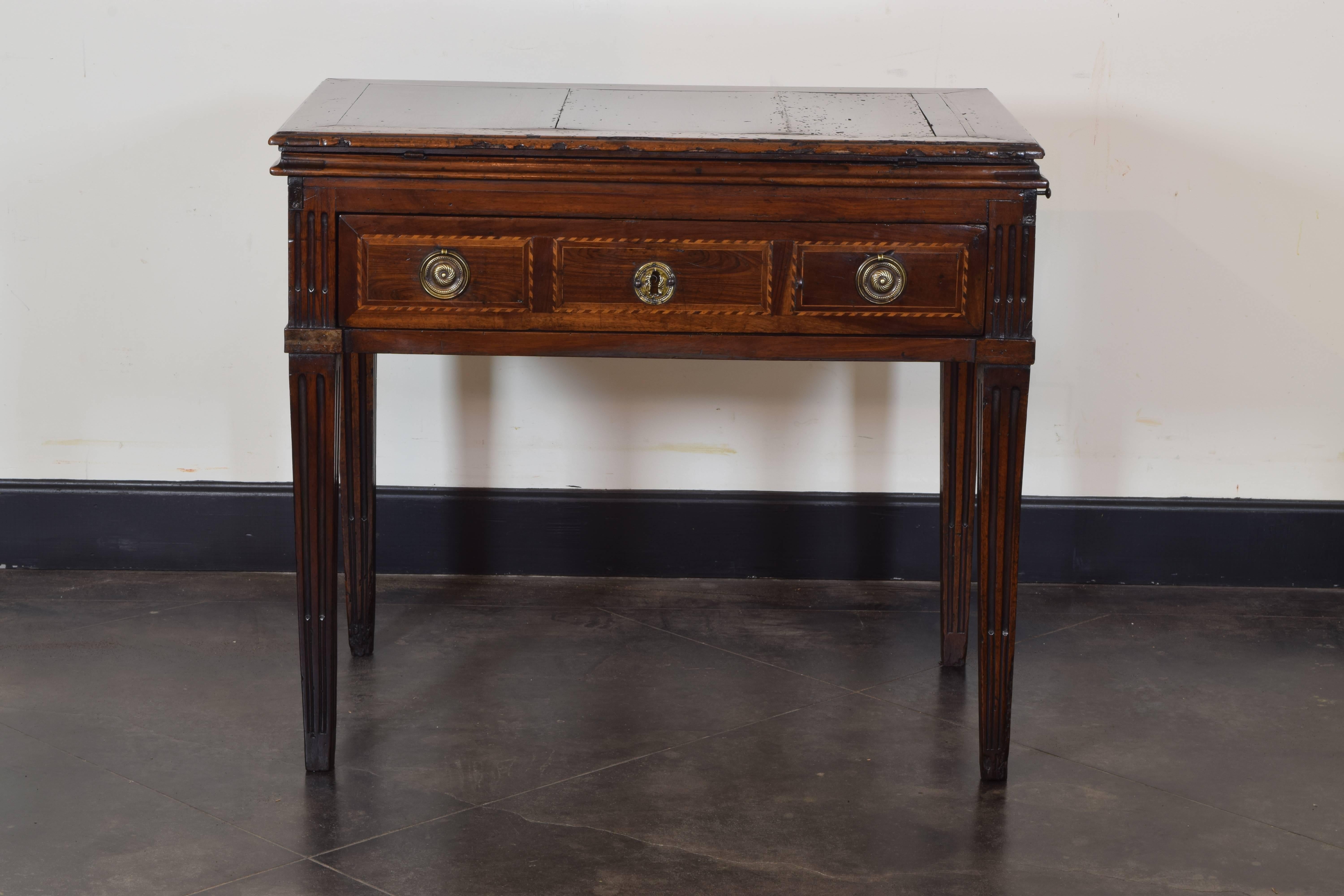 French Louis XVI Period Walnut Metamorphic Drafting Table, 18th Century In Good Condition In Atlanta, GA