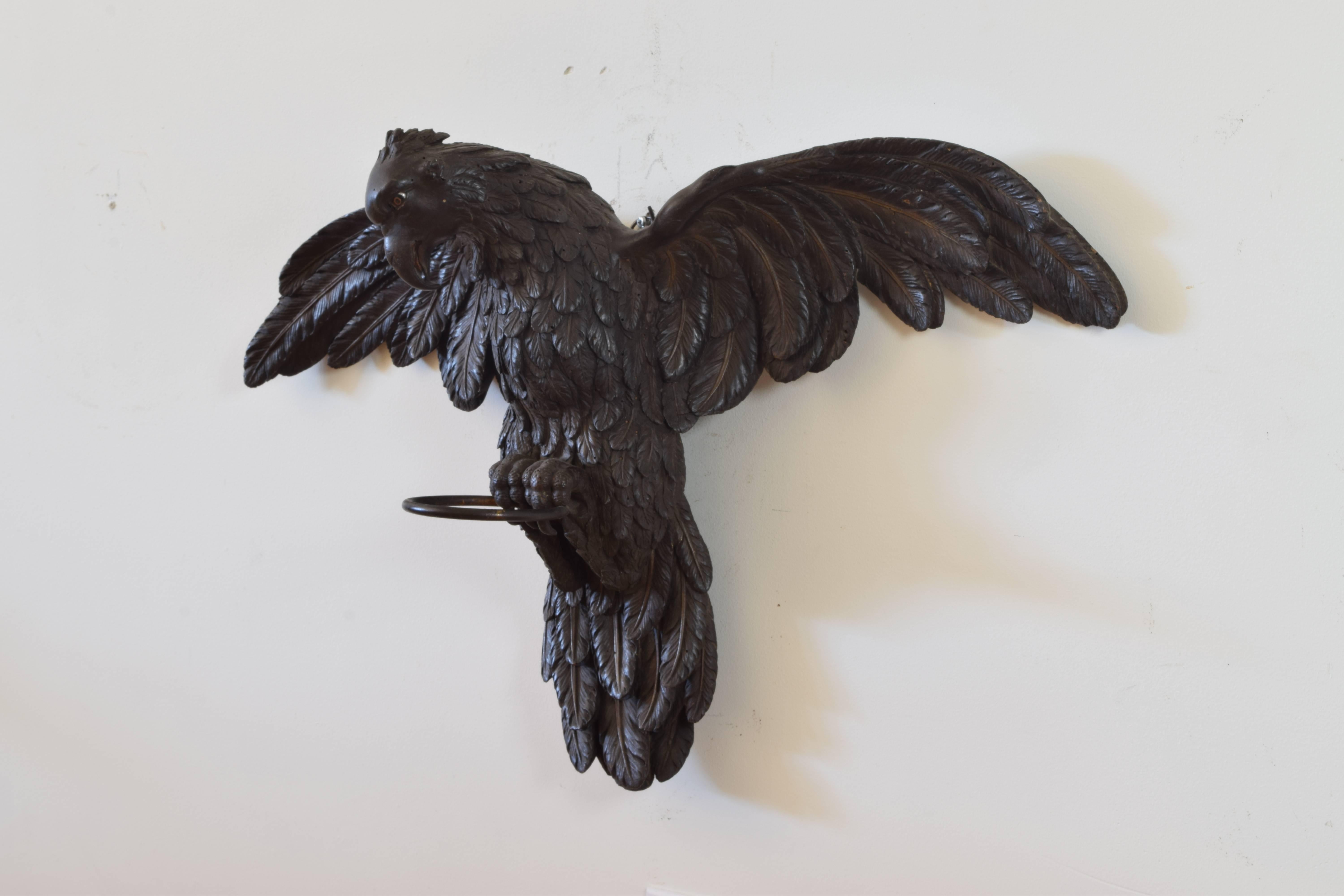 Italian Empire Period, Naples, Carved Wooden Eagle, circa 1800 In Excellent Condition In Atlanta, GA