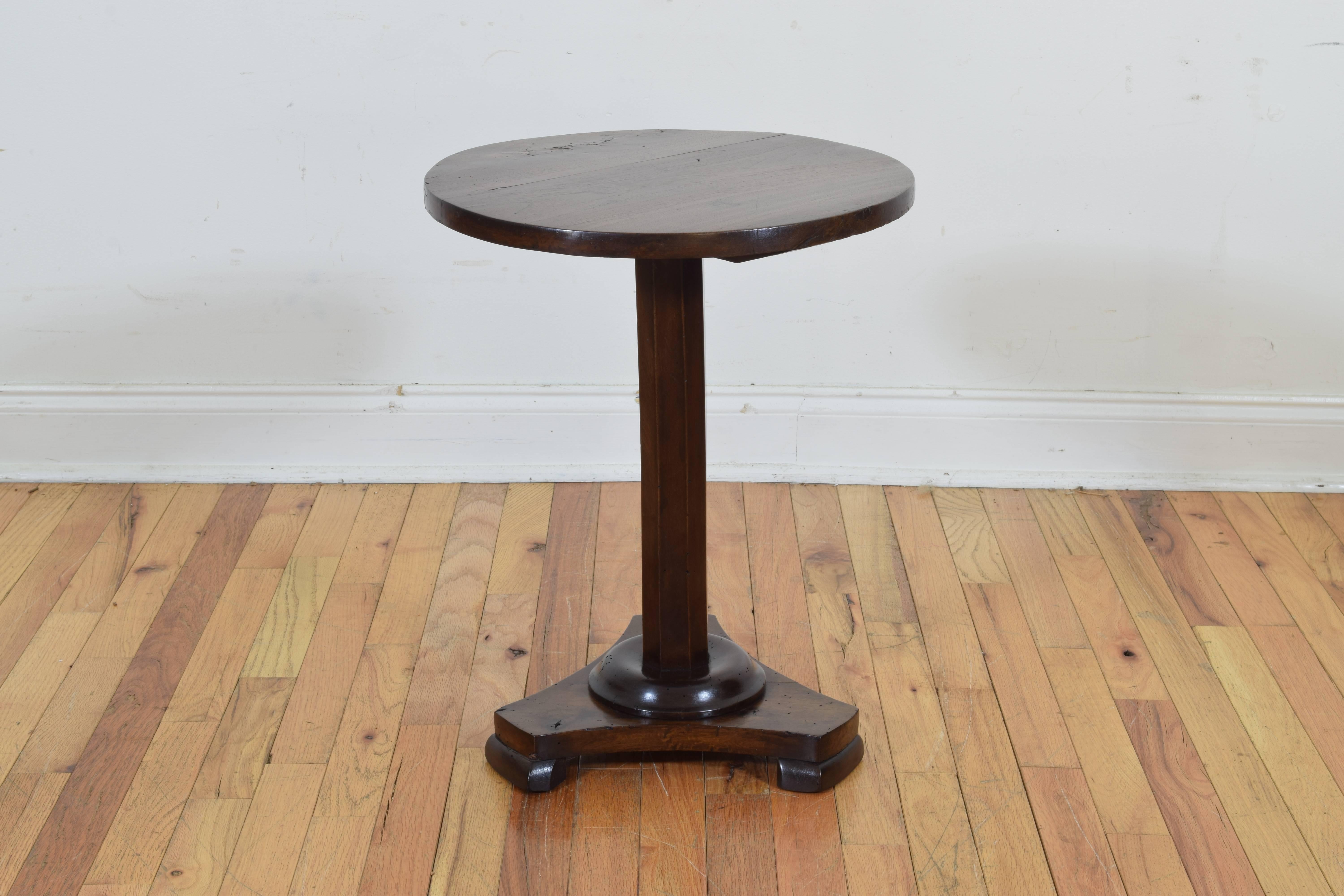 Neoclassical Italian Neoclassic Walnut Side Table, Second Quarter of the 19th Century