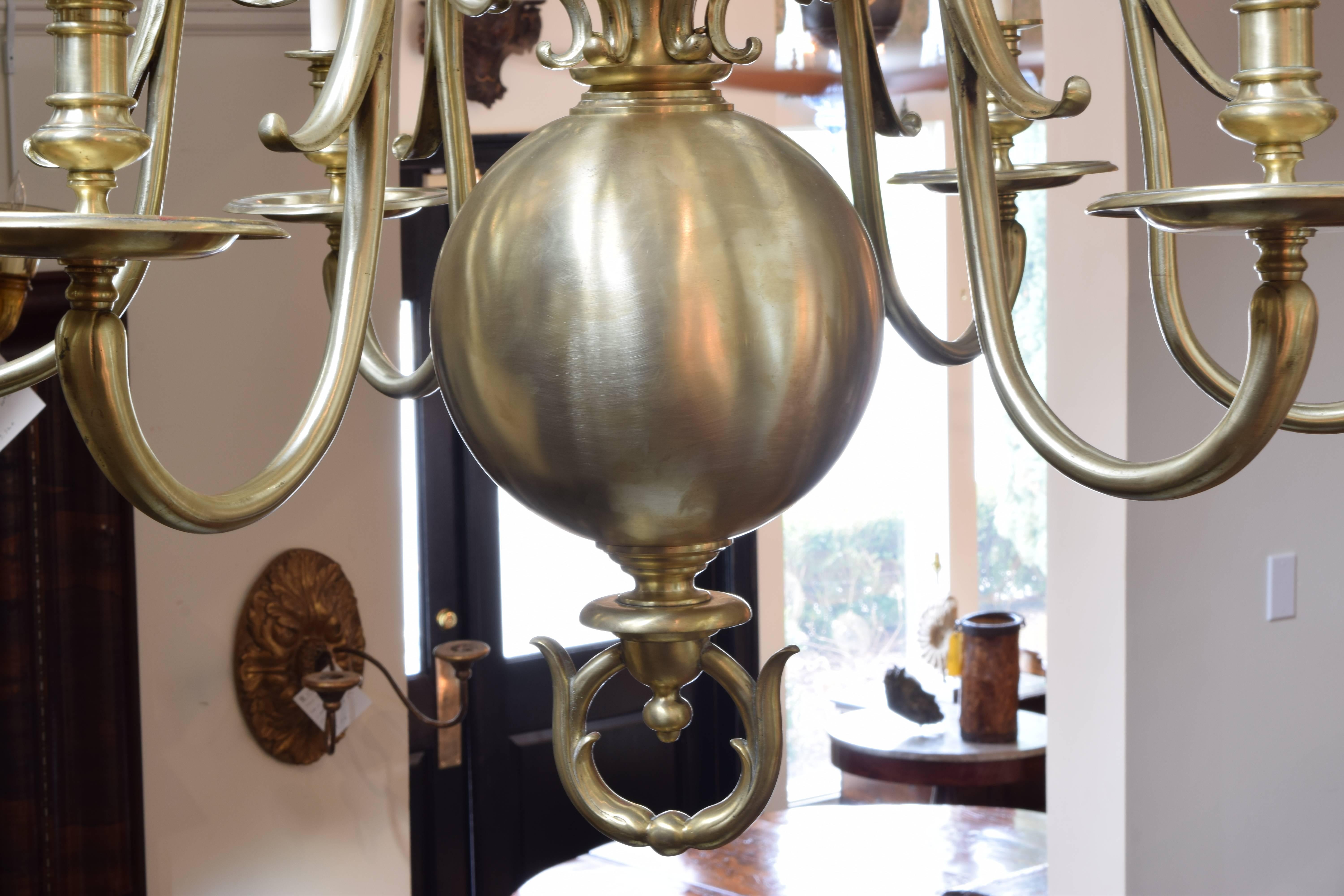 Spanish, Mallorca, Large Brass Baroque Style Twelve-Light Chandelier, circa 1900 2