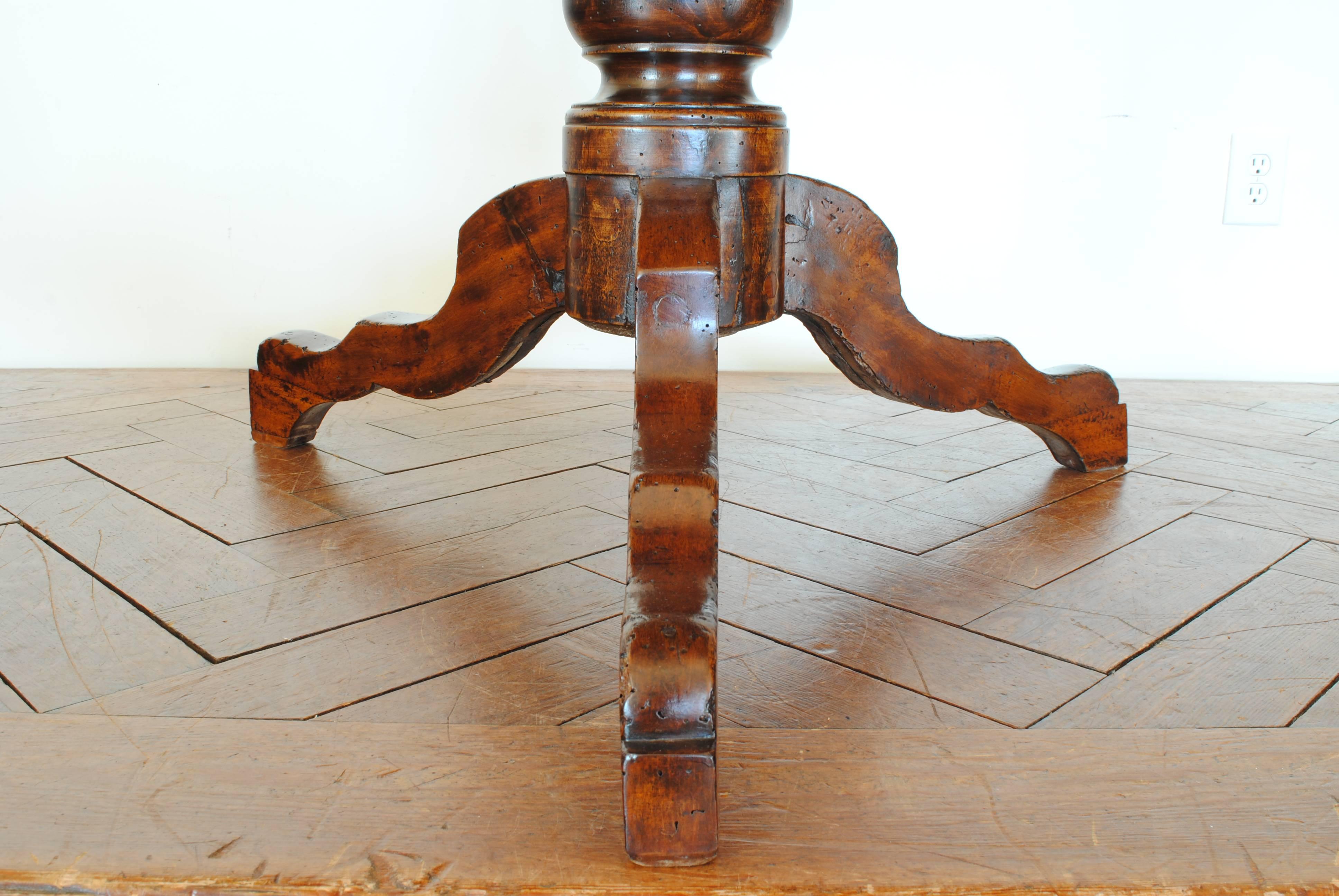 Italian Solid Walnut Neoclassical Center or End Table 1