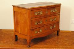 Transitional Louis XV/XVI Walnut Four-Drawer Commode, 18th Century