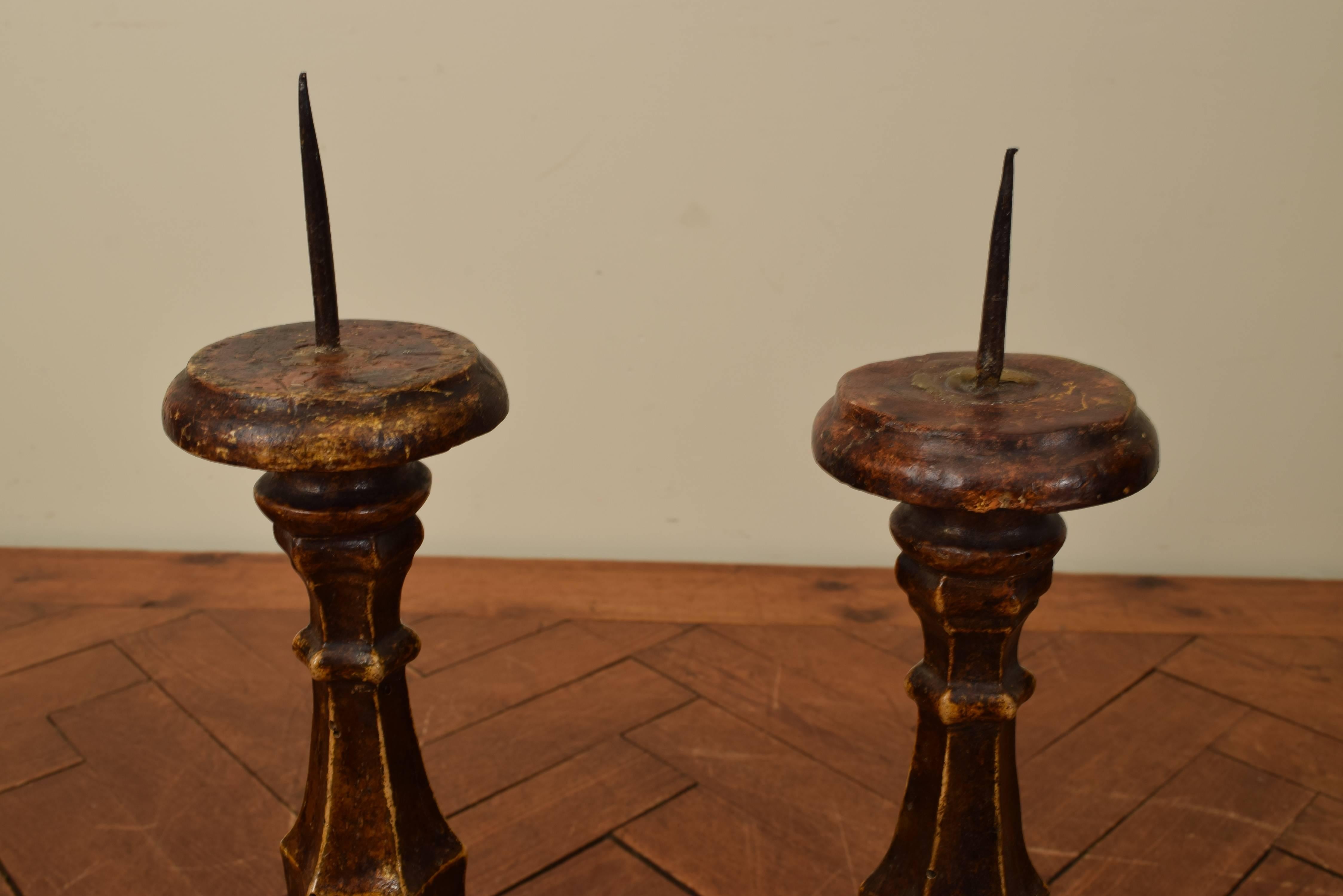 Louis XIV Pair of Early 18th Century Carved Candlesticks in Mecca, Italy
