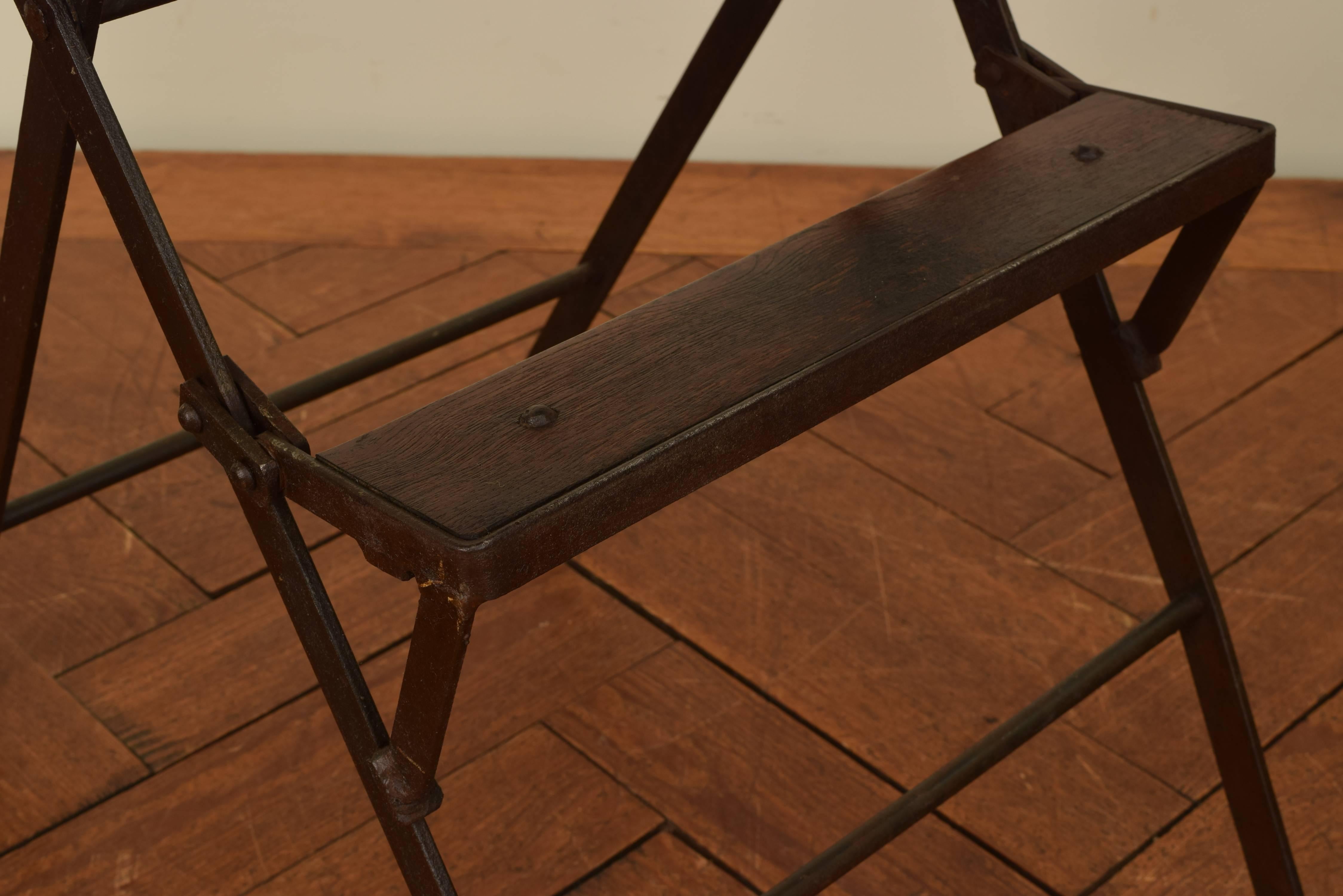 French Forged Iron and Wooden Folding Umpire's Chair, circa 1900 4