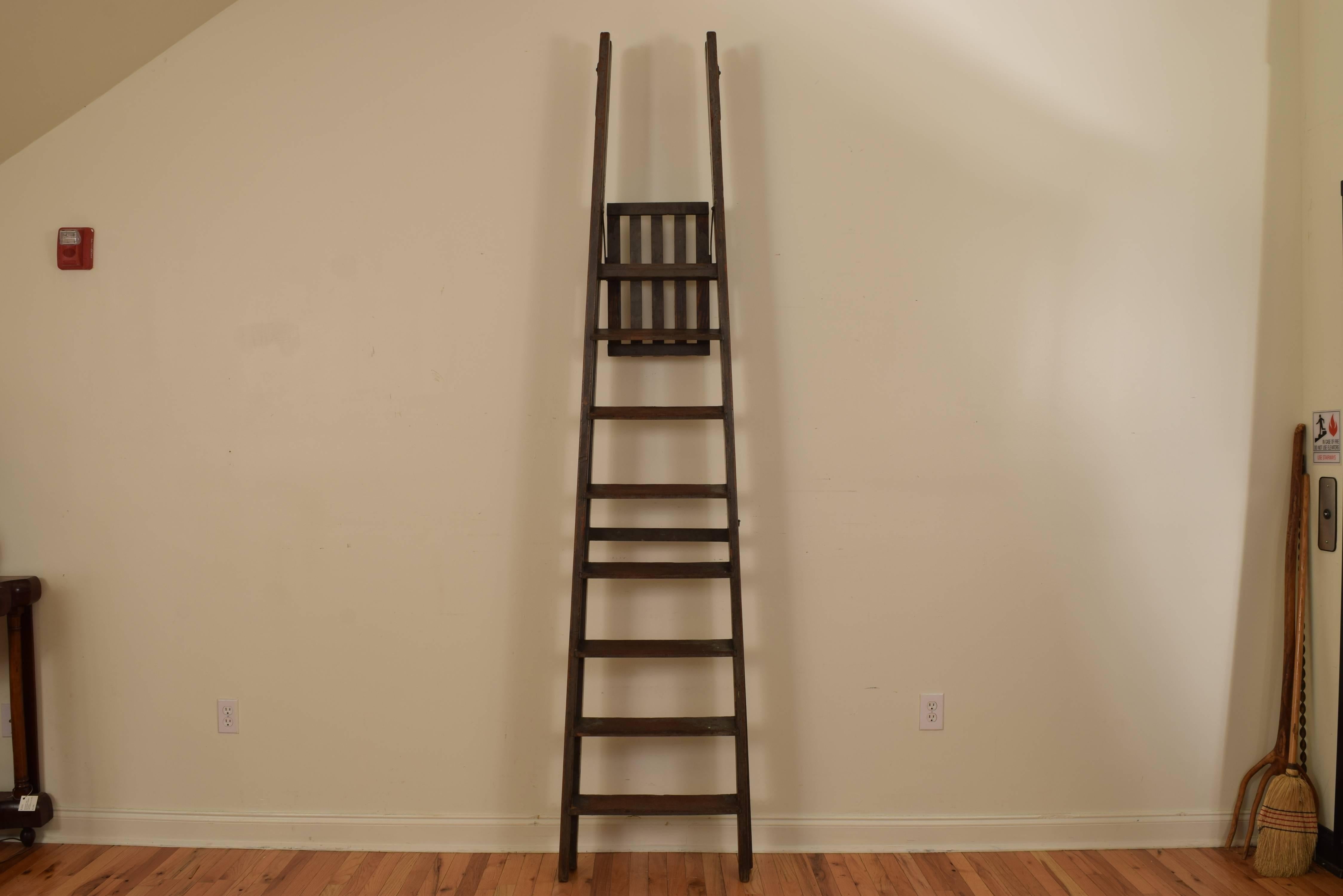 19th Century Sicilian Painted Pinewood Tall Ladder with Tray Shelf For Sale