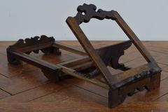 Italian Baroque Carved Walnut Adjustable Leggio, Early 17th Century