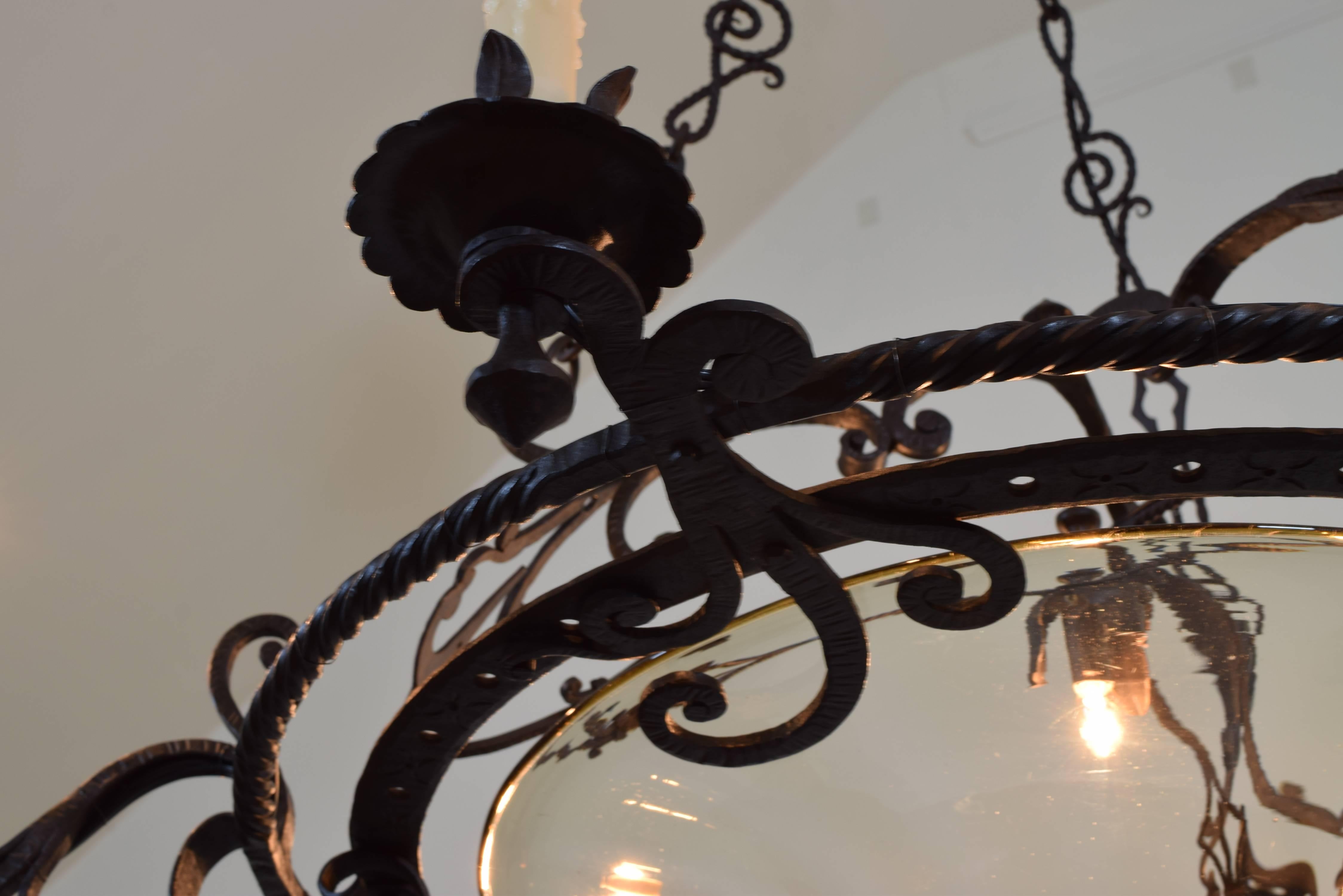 Milanese Masterfully Wrought Iron Seven-Light Chandelier, Early 20th Century 5