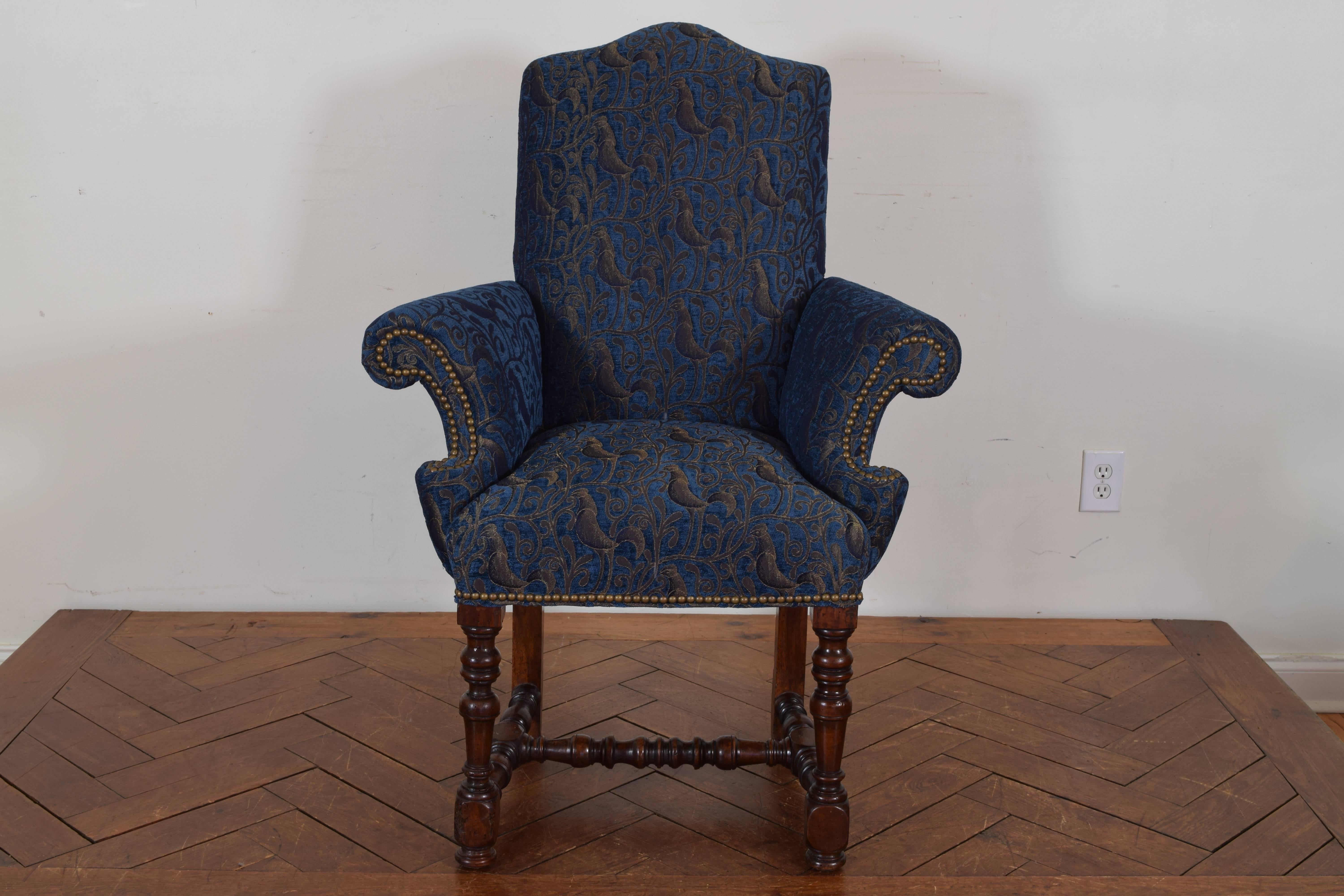 French Louis XIII Period Walnut and Upholstered Bergere, circa 1700 In Excellent Condition In Atlanta, GA