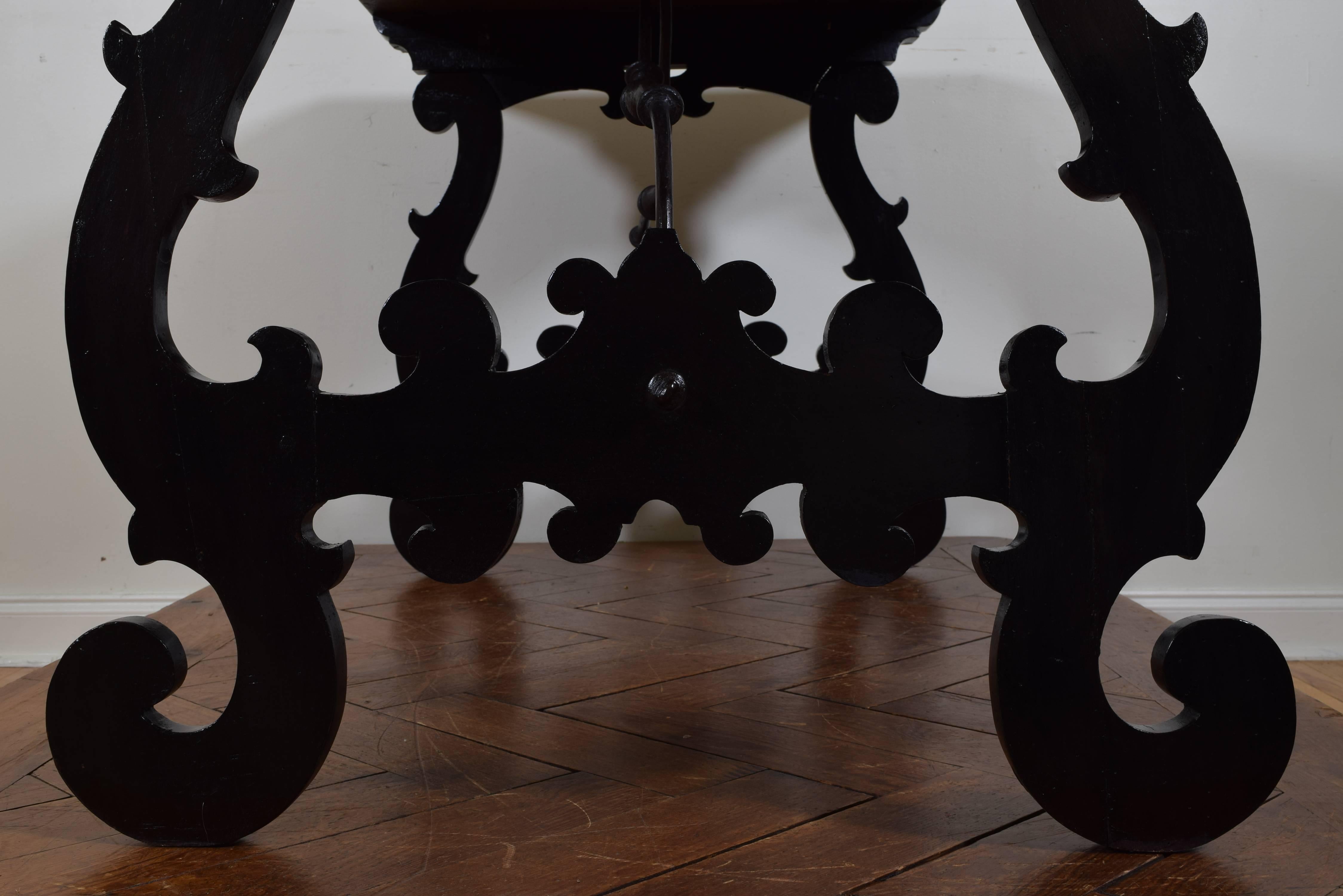 Italian Baroque Macassar Ebony & Ebonized Walnut Center Table, Late 17th Century 4