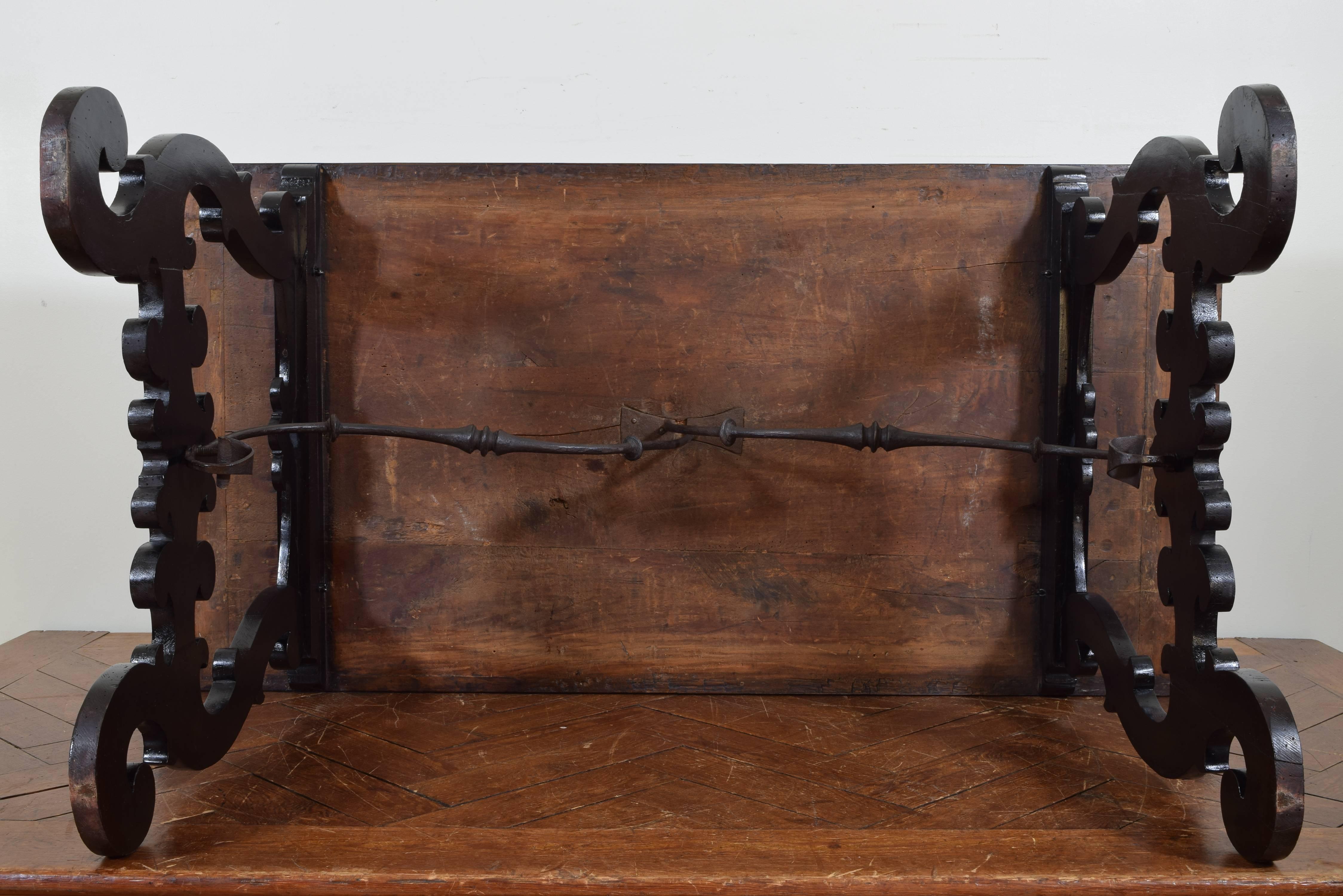 Italian Baroque Macassar Ebony & Ebonized Walnut Center Table, Late 17th Century 5