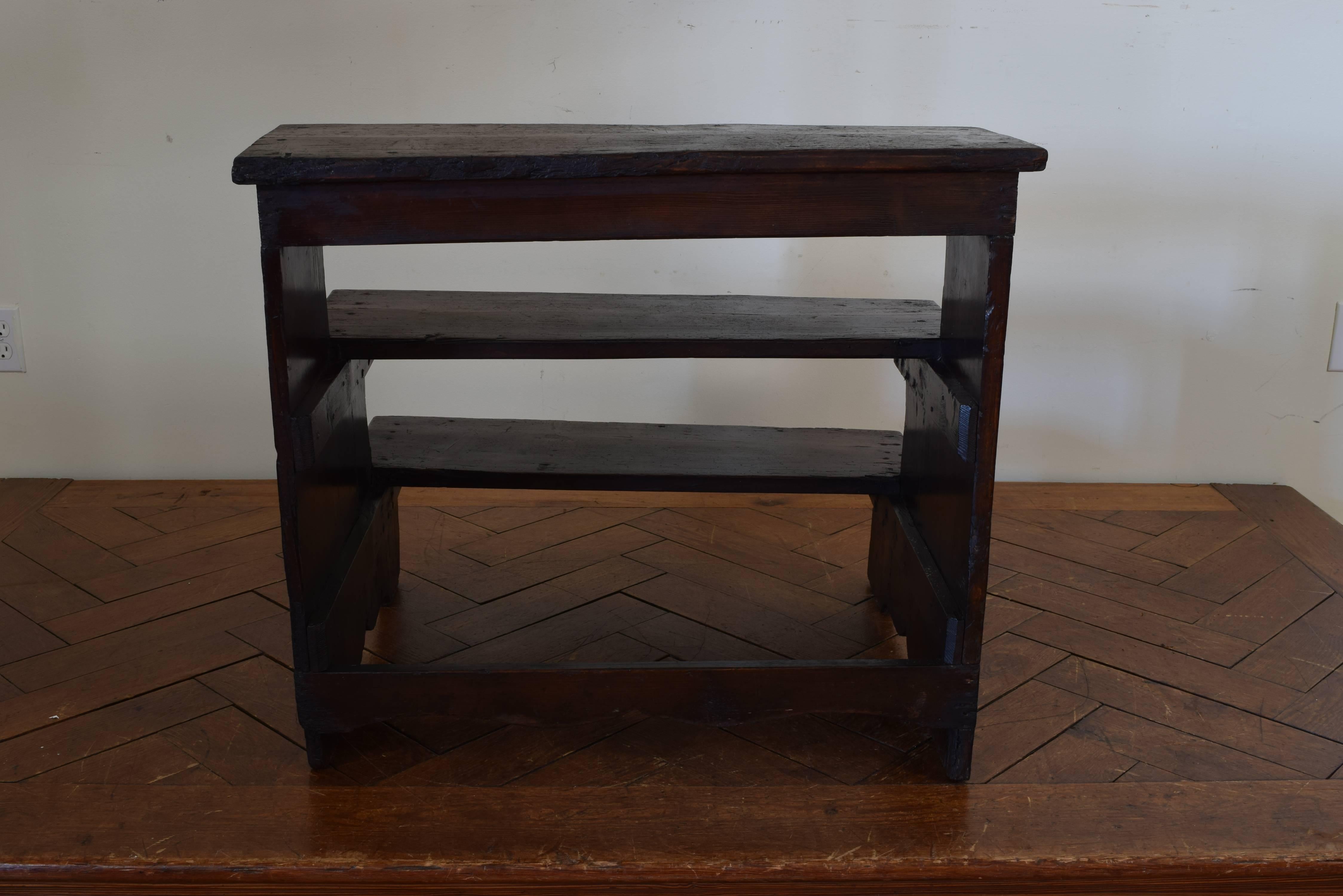 French Rustic Stained Pinewood Steps, 19th Century or Earlier 2