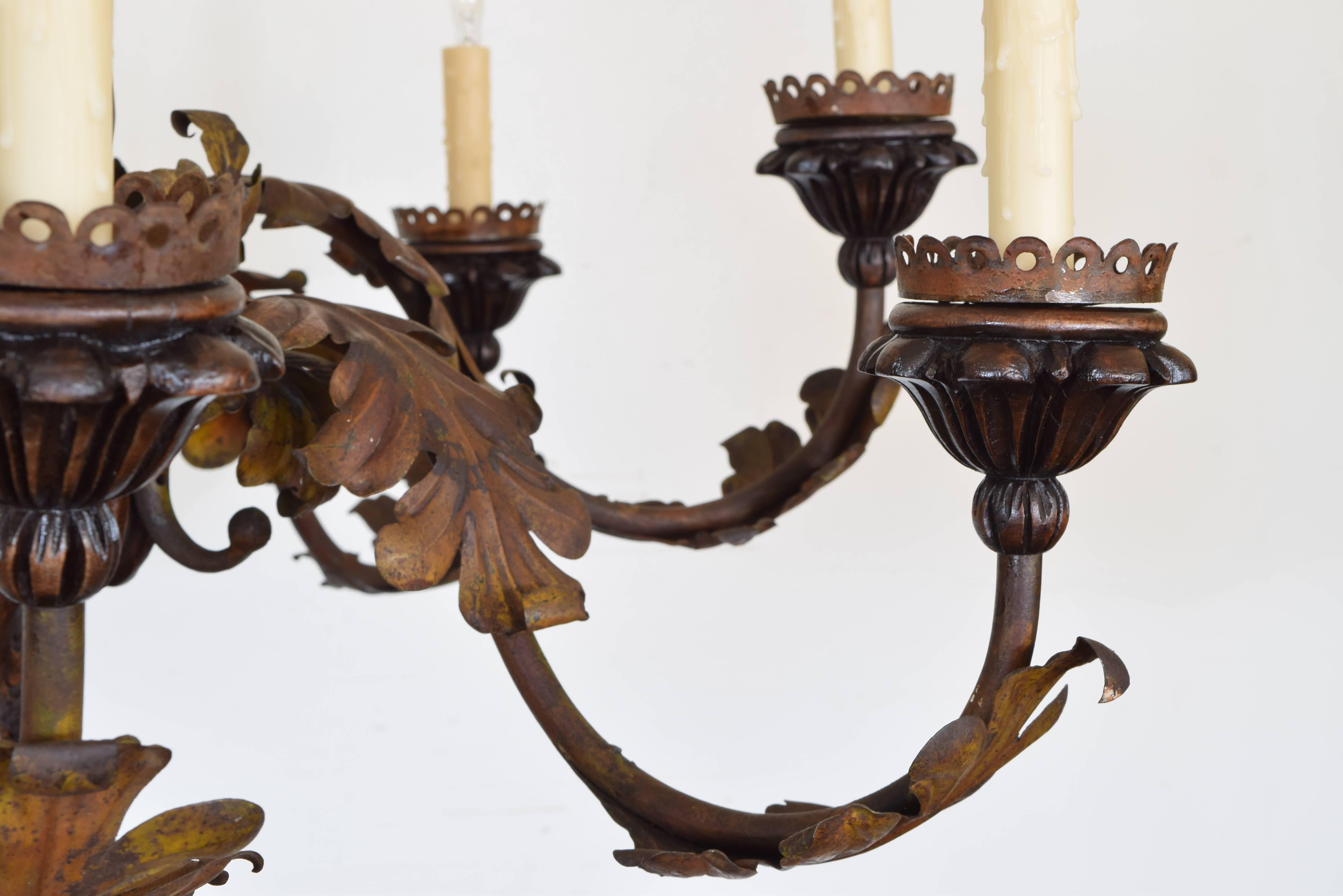 Italian Walnut and Painted Metal Eight-Light Chandelier, Early 20th Century 3