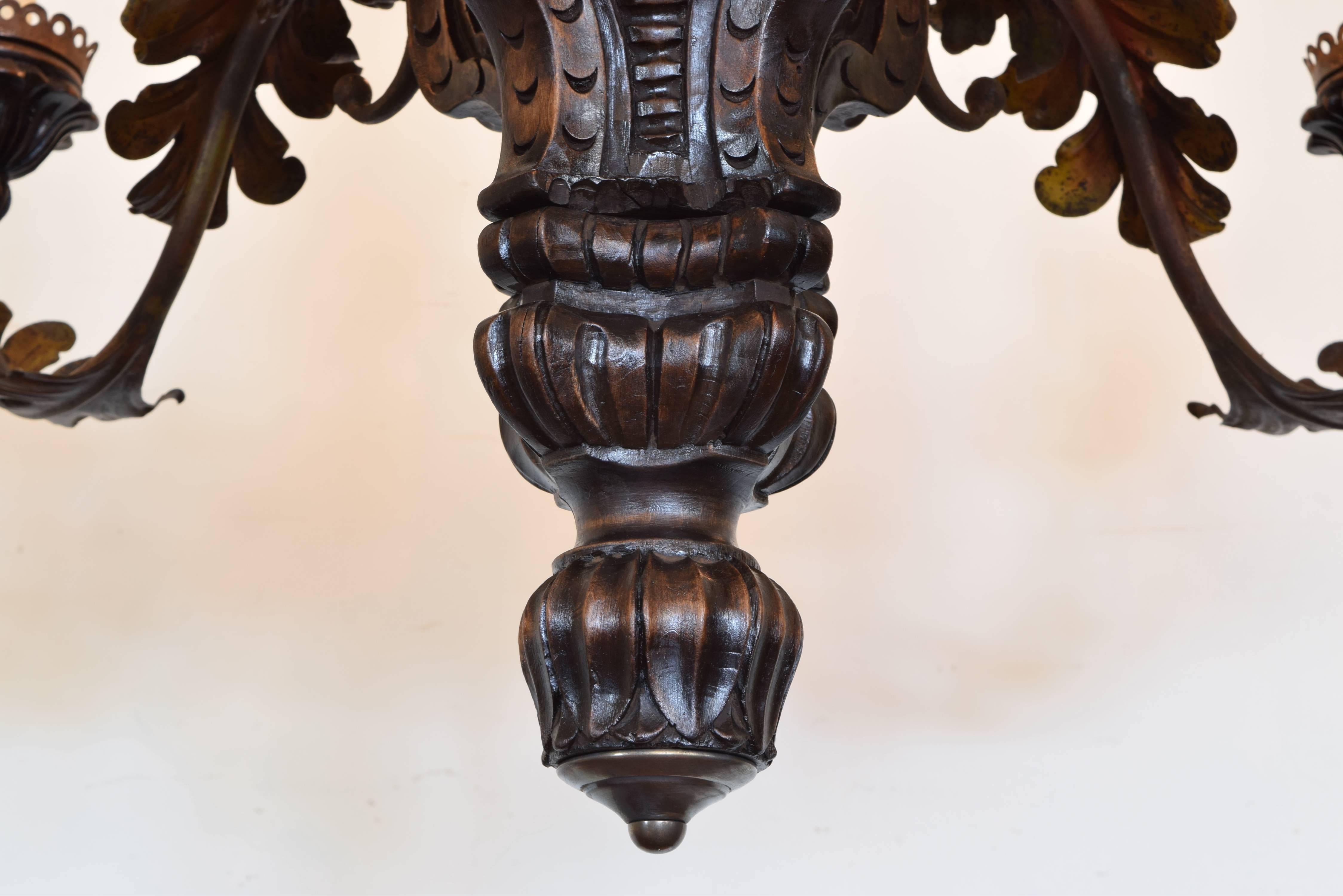 Italian Walnut and Painted Metal Eight-Light Chandelier, Early 20th Century 6