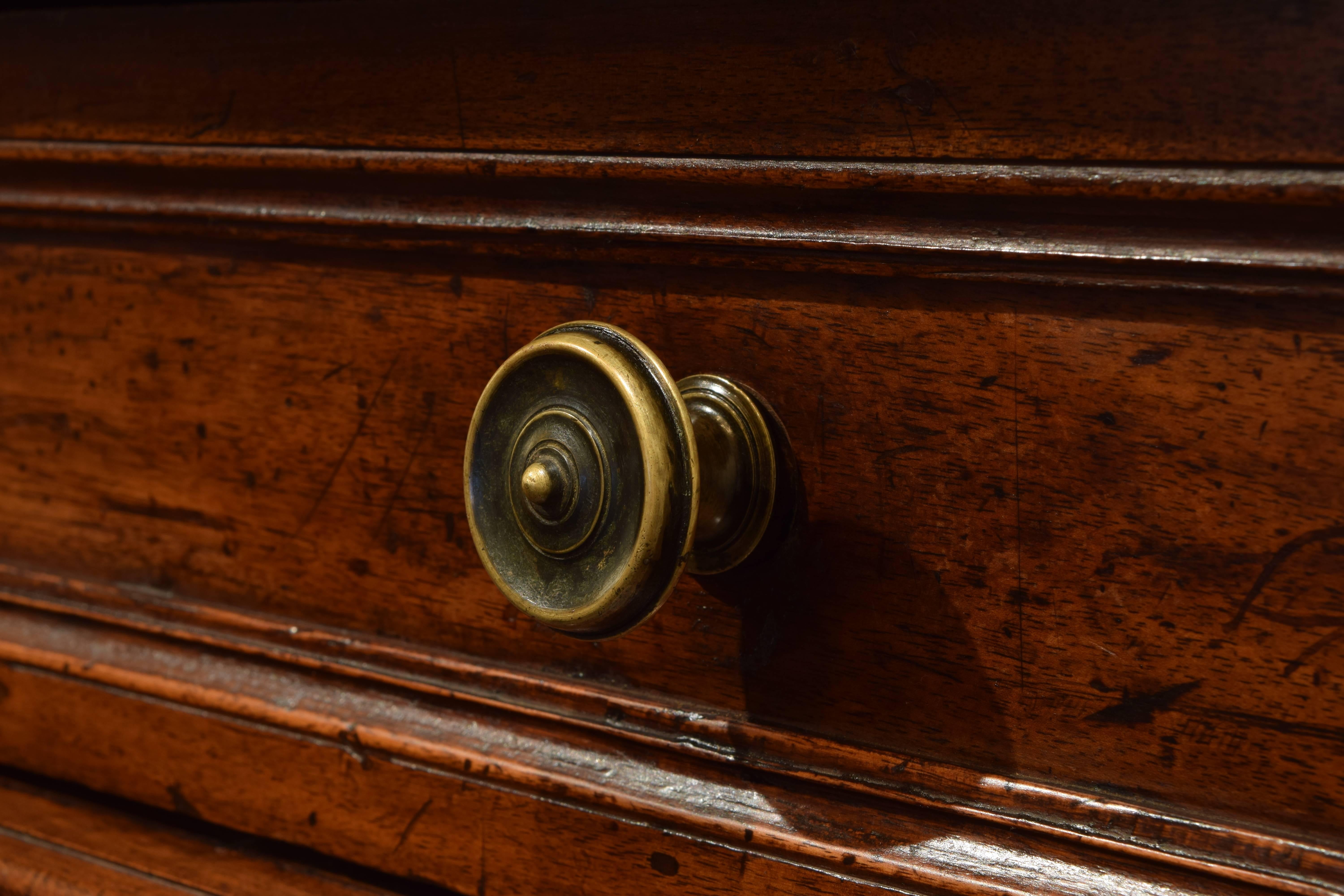 Large Italian Late Renaissance Walnut Credenza, 16th-17th Century 3