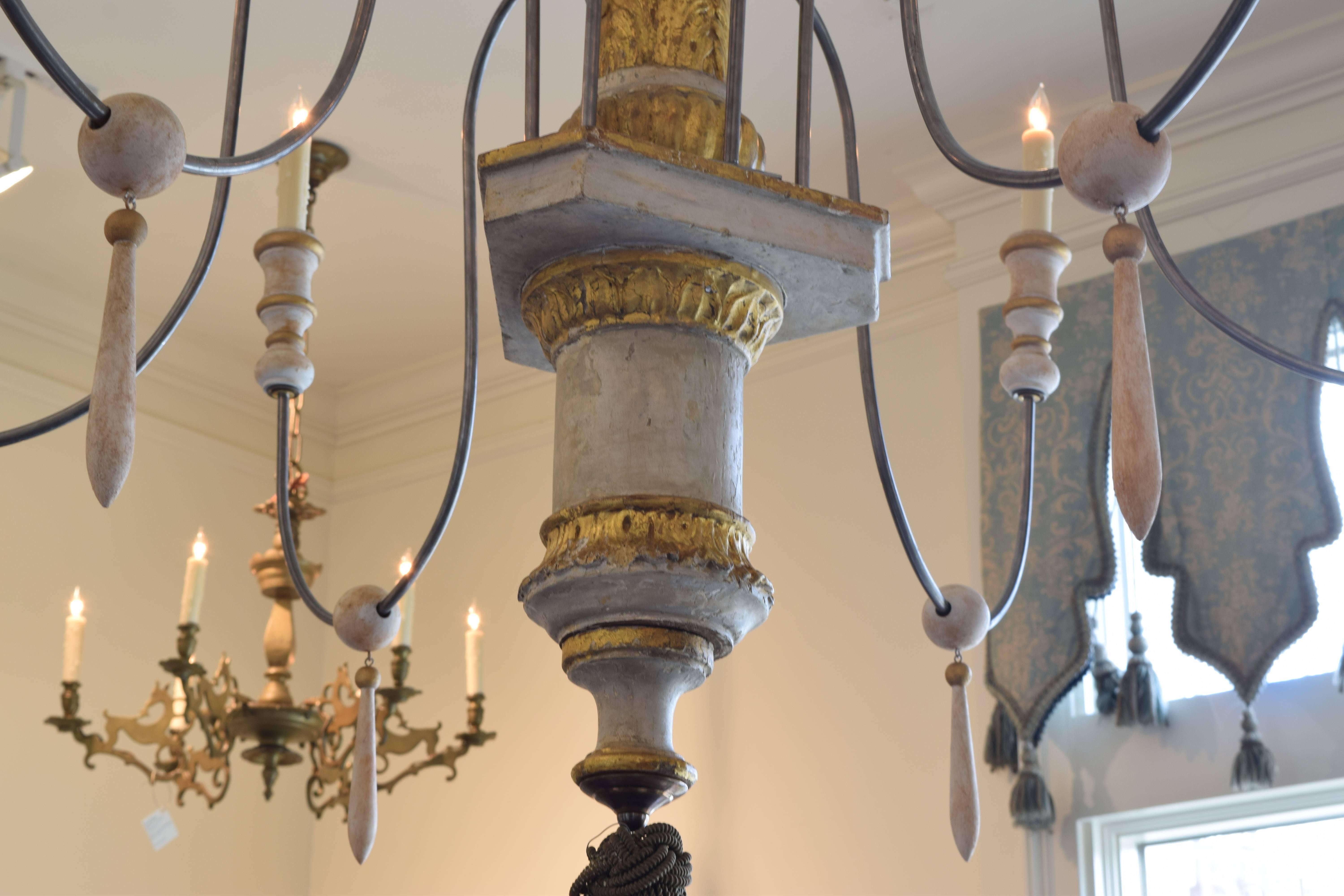 Pair of Large Painted and Giltwood Louis XVI Chandeliers, 18th Century and Later In Excellent Condition In Atlanta, GA