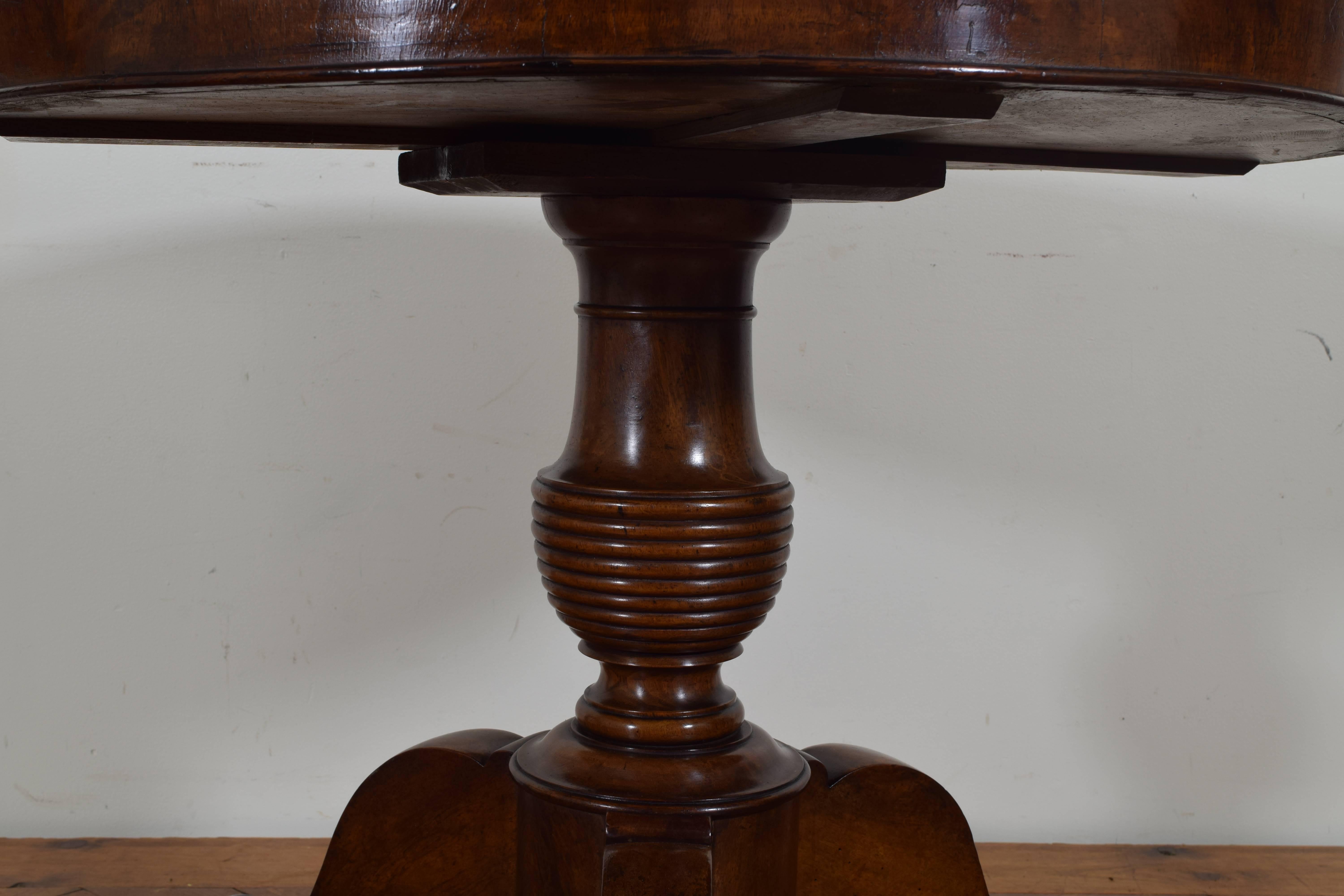 French Louis Philippe Walnut Centre Table with Turned Support, Mid-19th Century 1