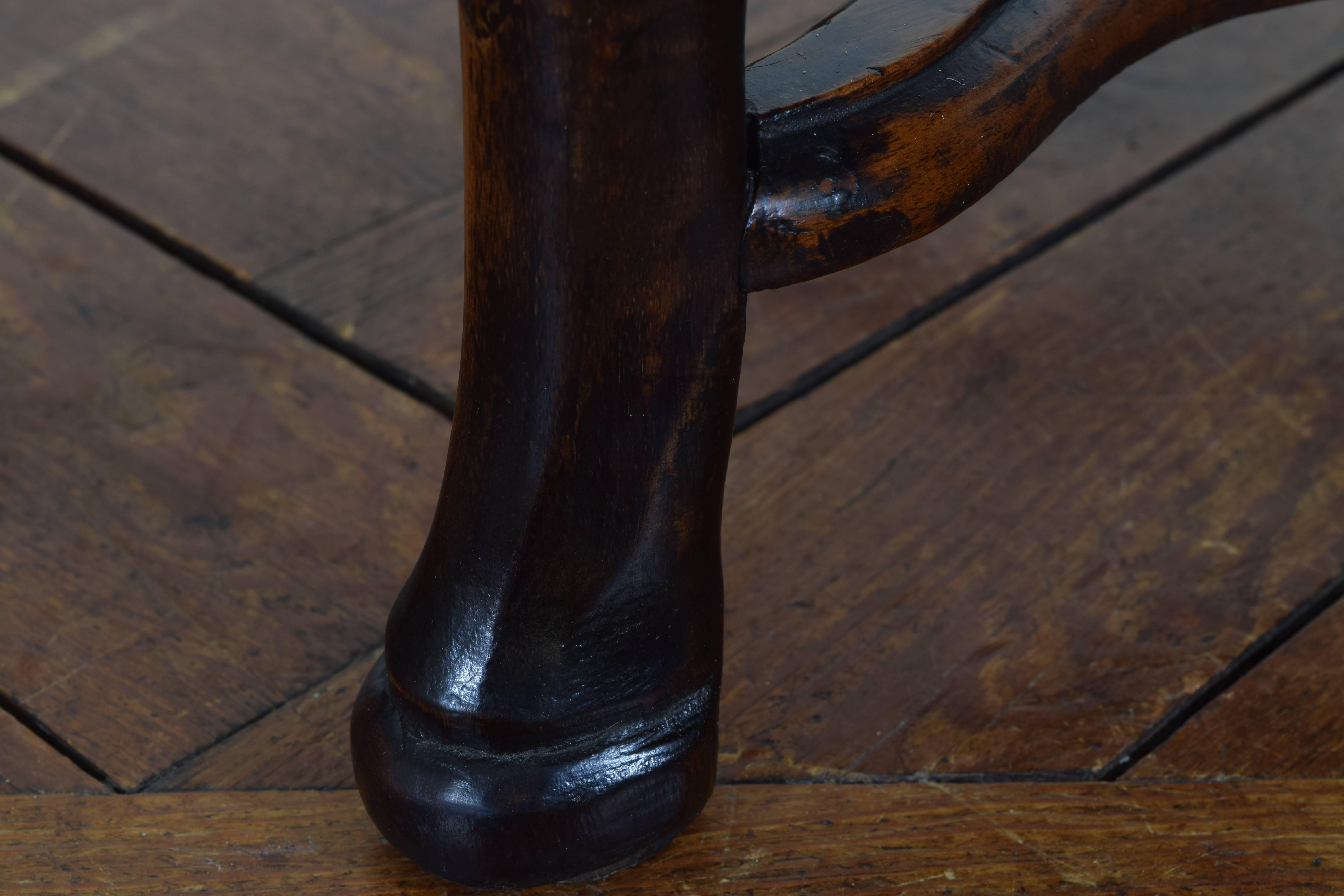 Italian Carved Walnut Footstool or Bench in the Queen Anne Style, 18th Century 3