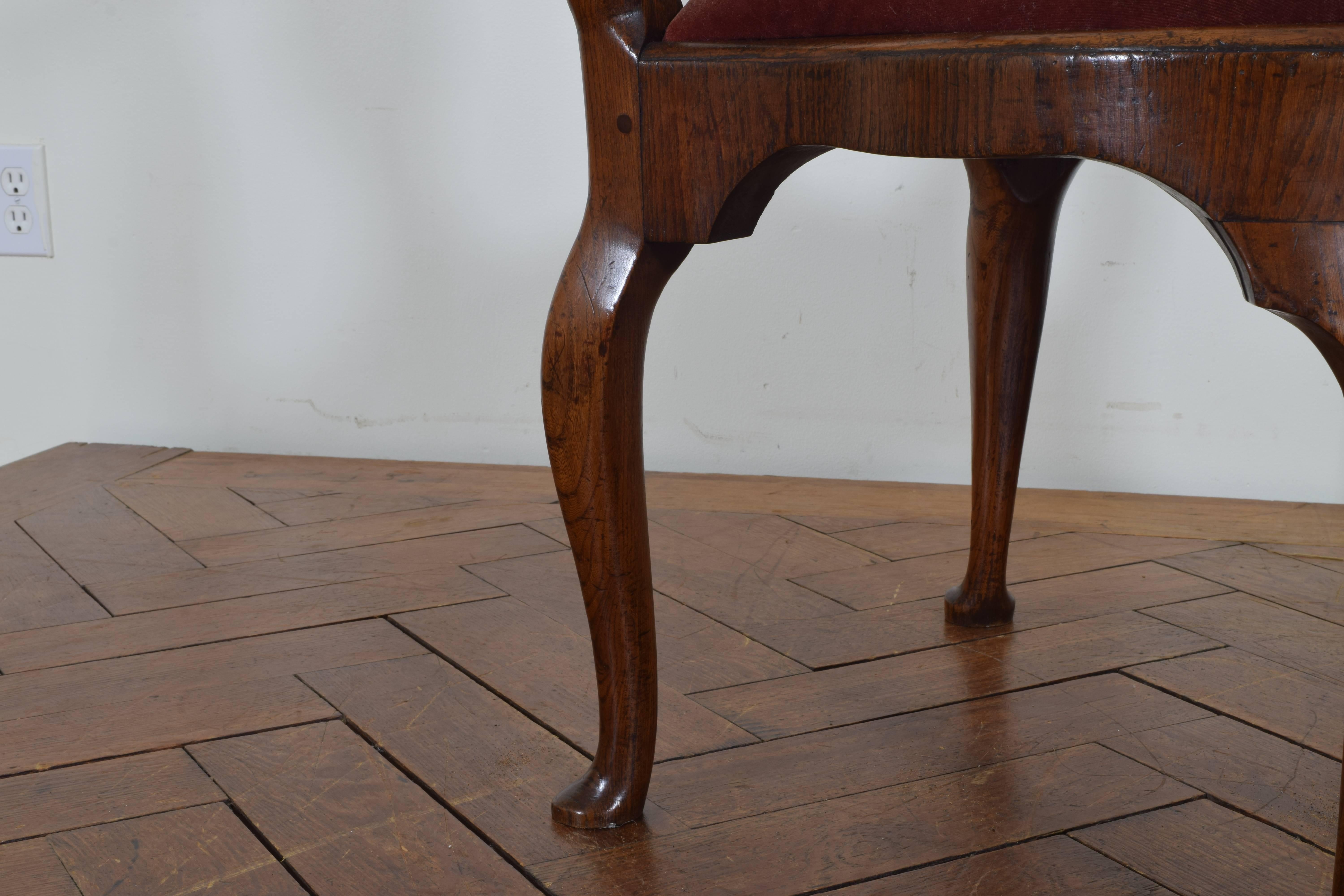Dutch Yew Wood Corner Chair from the Queen Anne Period, 18th Century 3
