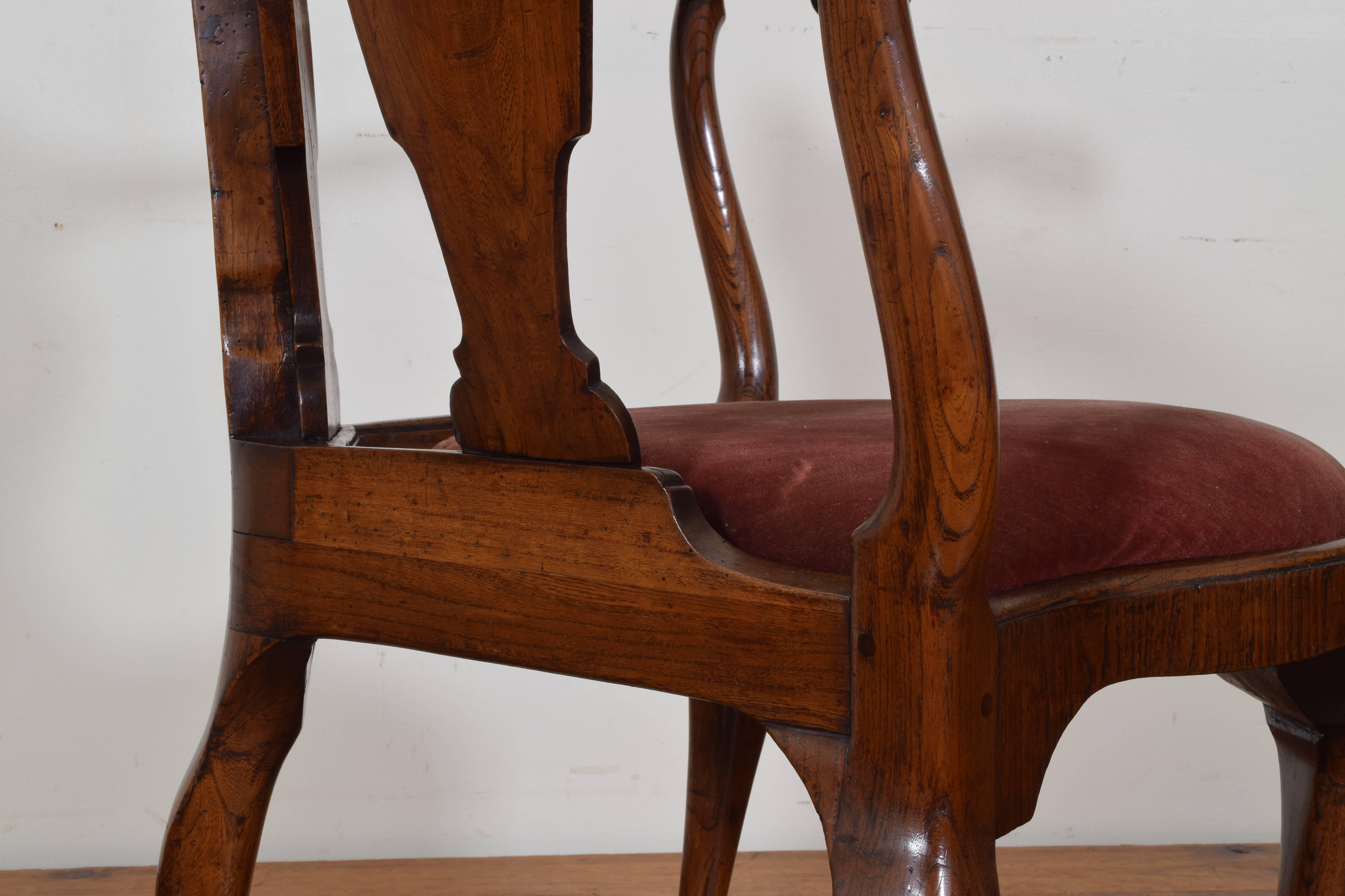 Dutch Yew Wood Corner Chair from the Queen Anne Period, 18th Century 4