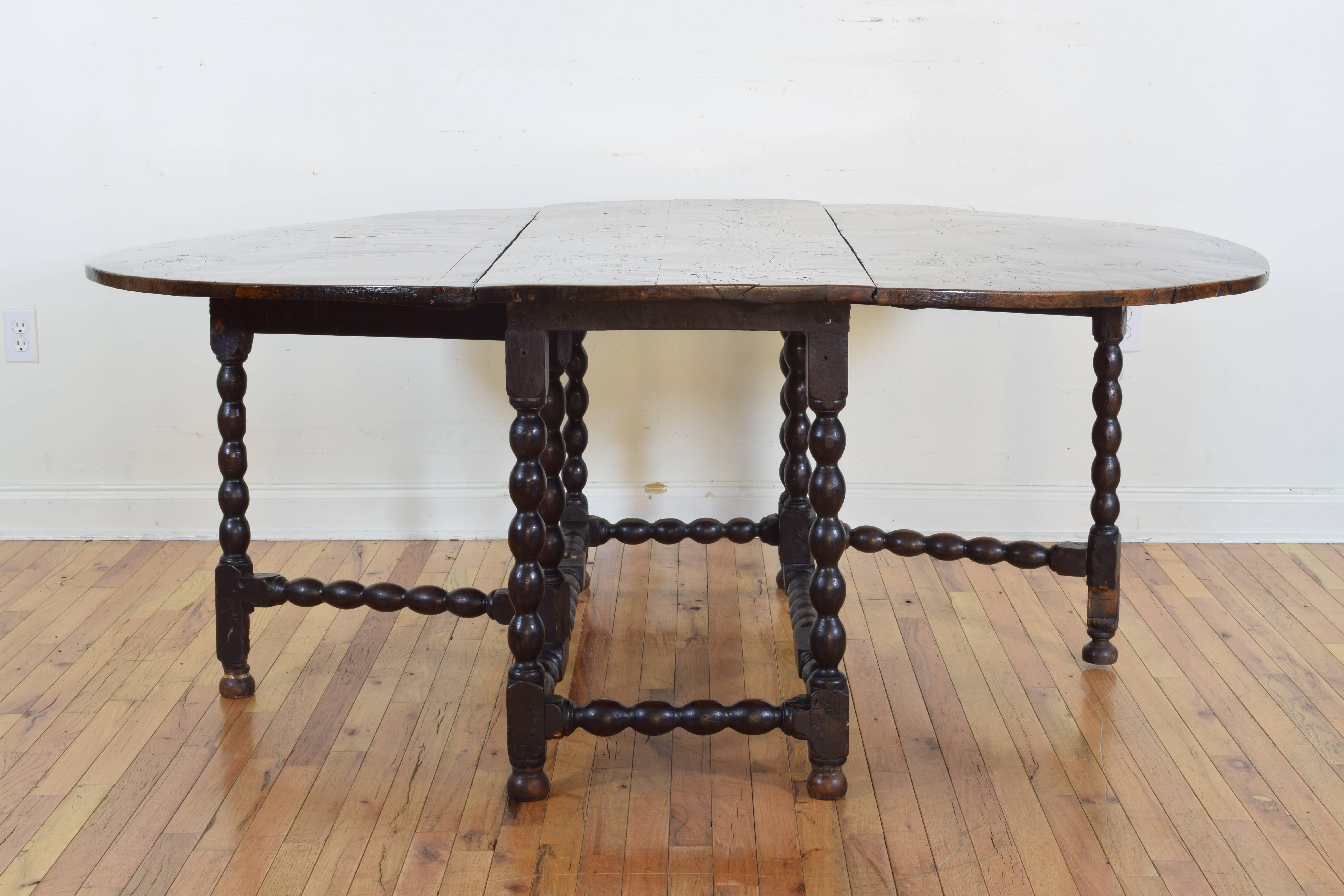 Mid-18th Century English Georgian Highly Burled Elm, Dark Oak Large Gateleg Table, 18th Century
