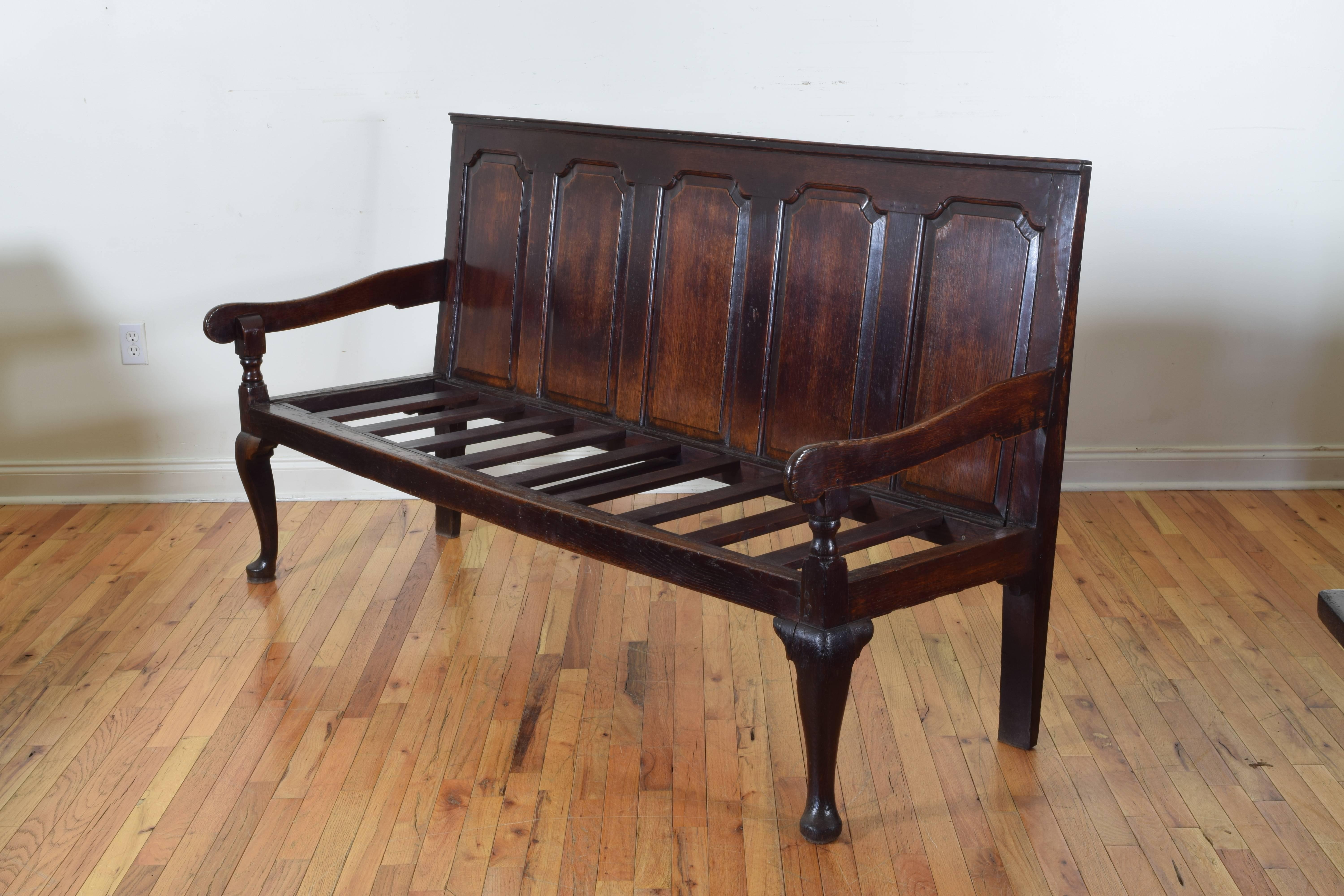 English Oak Paneled Back Bench, 18th Century In Excellent Condition In Atlanta, GA