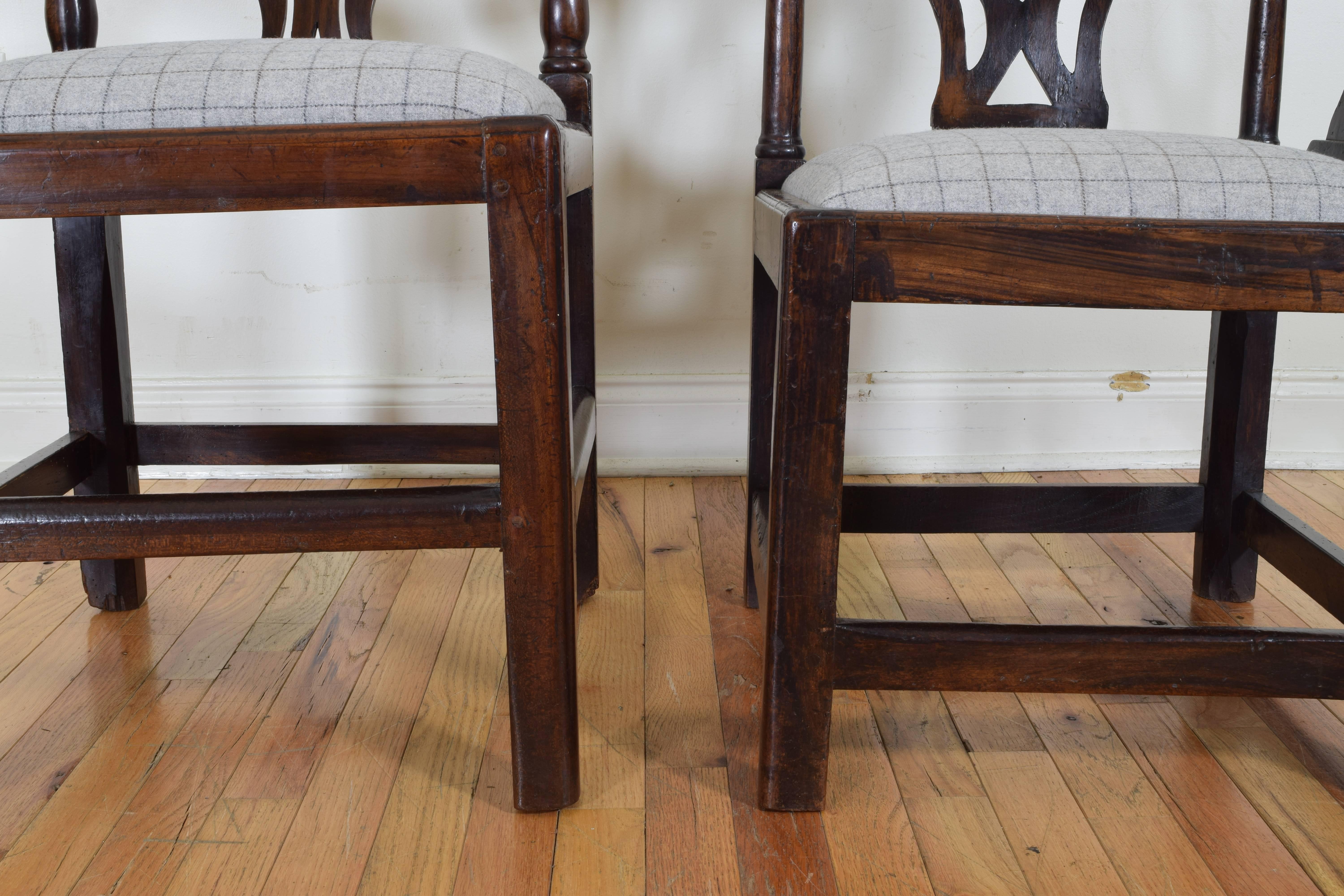 Near Pair of George III Walnut Corner Chairs, Late 18th Century 4