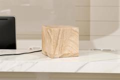 Onyx Square Box Light