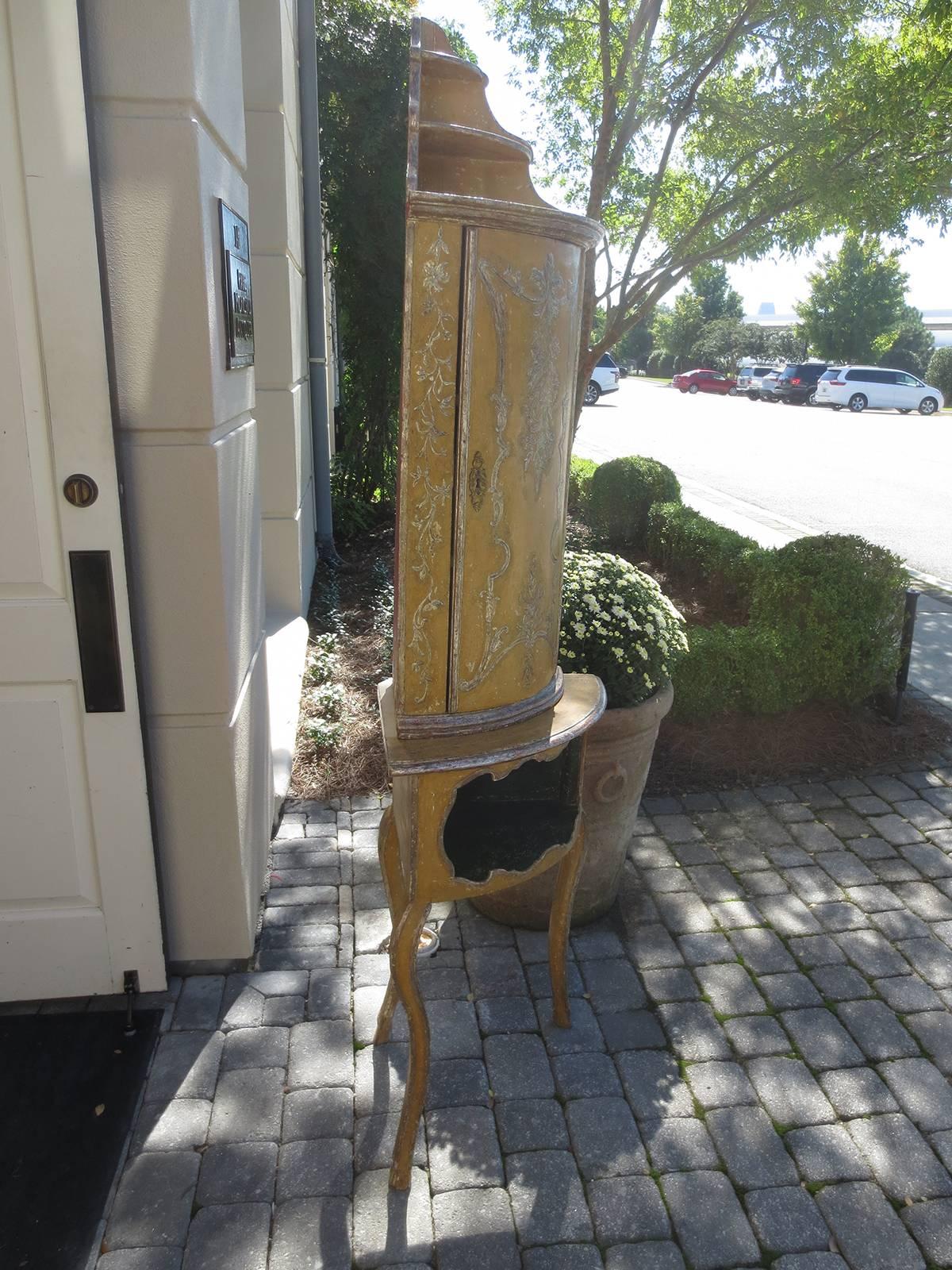 19th-20th Century Painted Italian Corner Cabinet For Sale 5