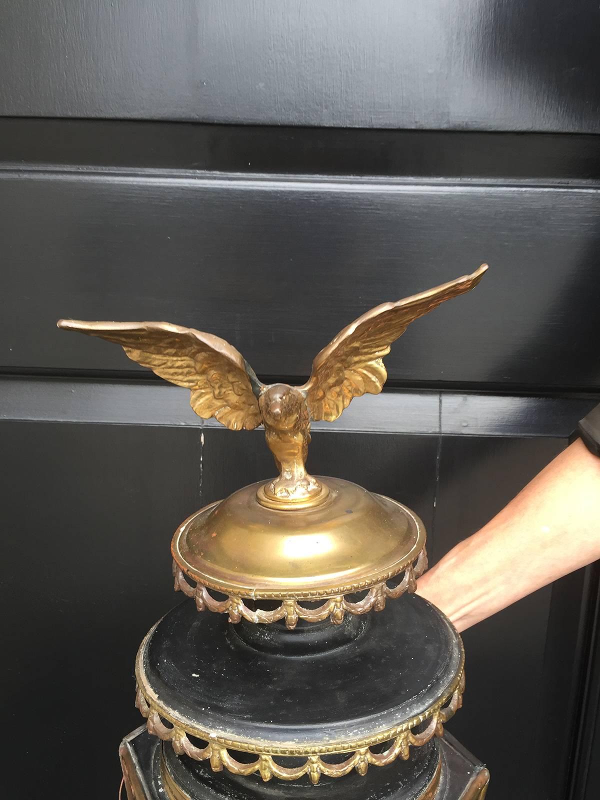 Pair of 19th Century Large Brass Coach Lanterns with Eagle In Excellent Condition In Atlanta, GA