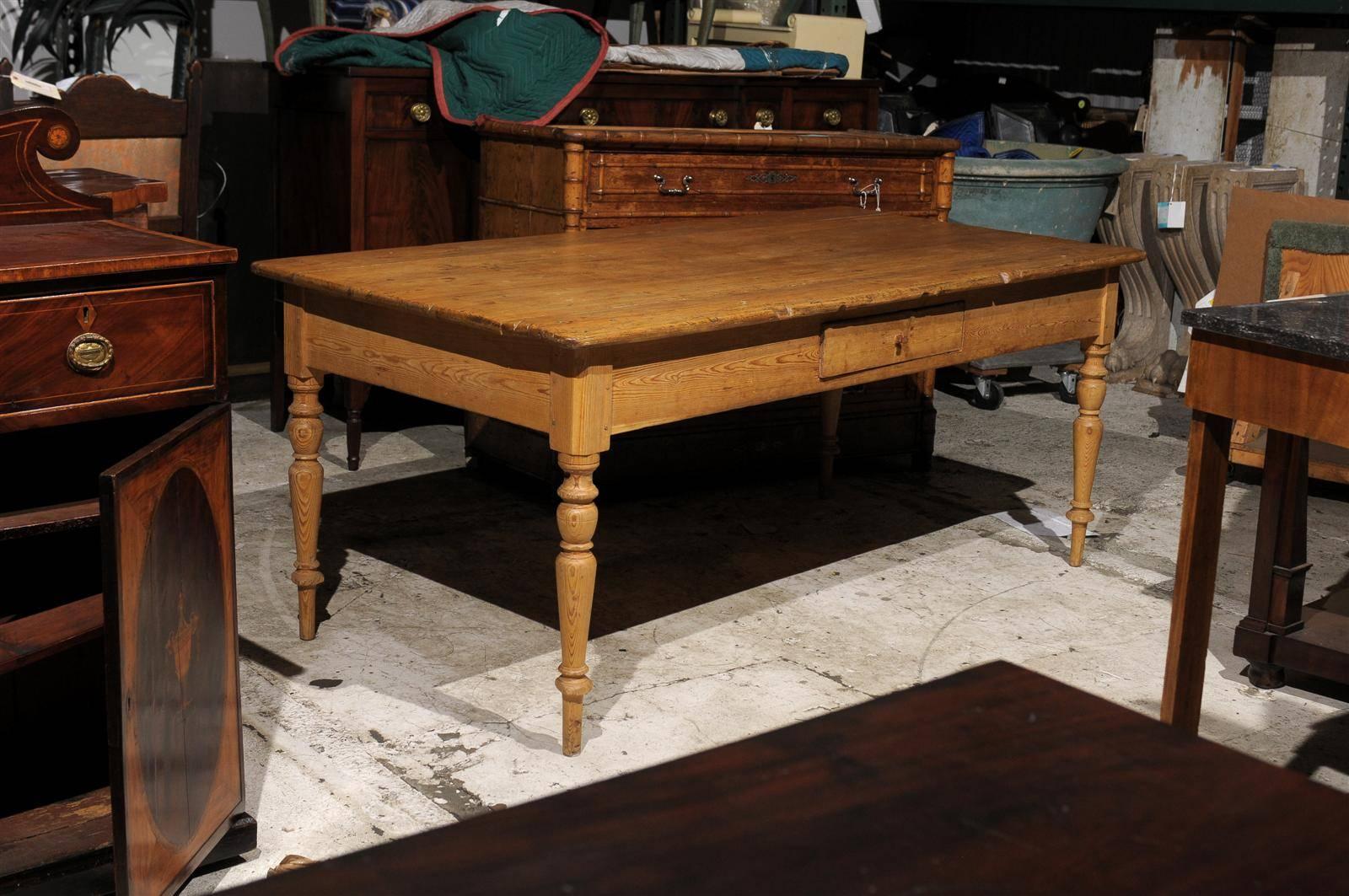 19th century pine farm table, floor to apron - 