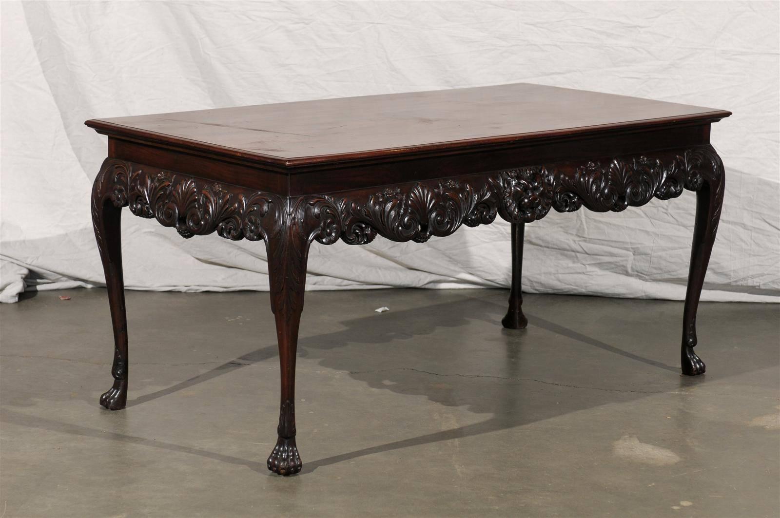 Early 19th Century Irish Center Table with Lion Mask 1
