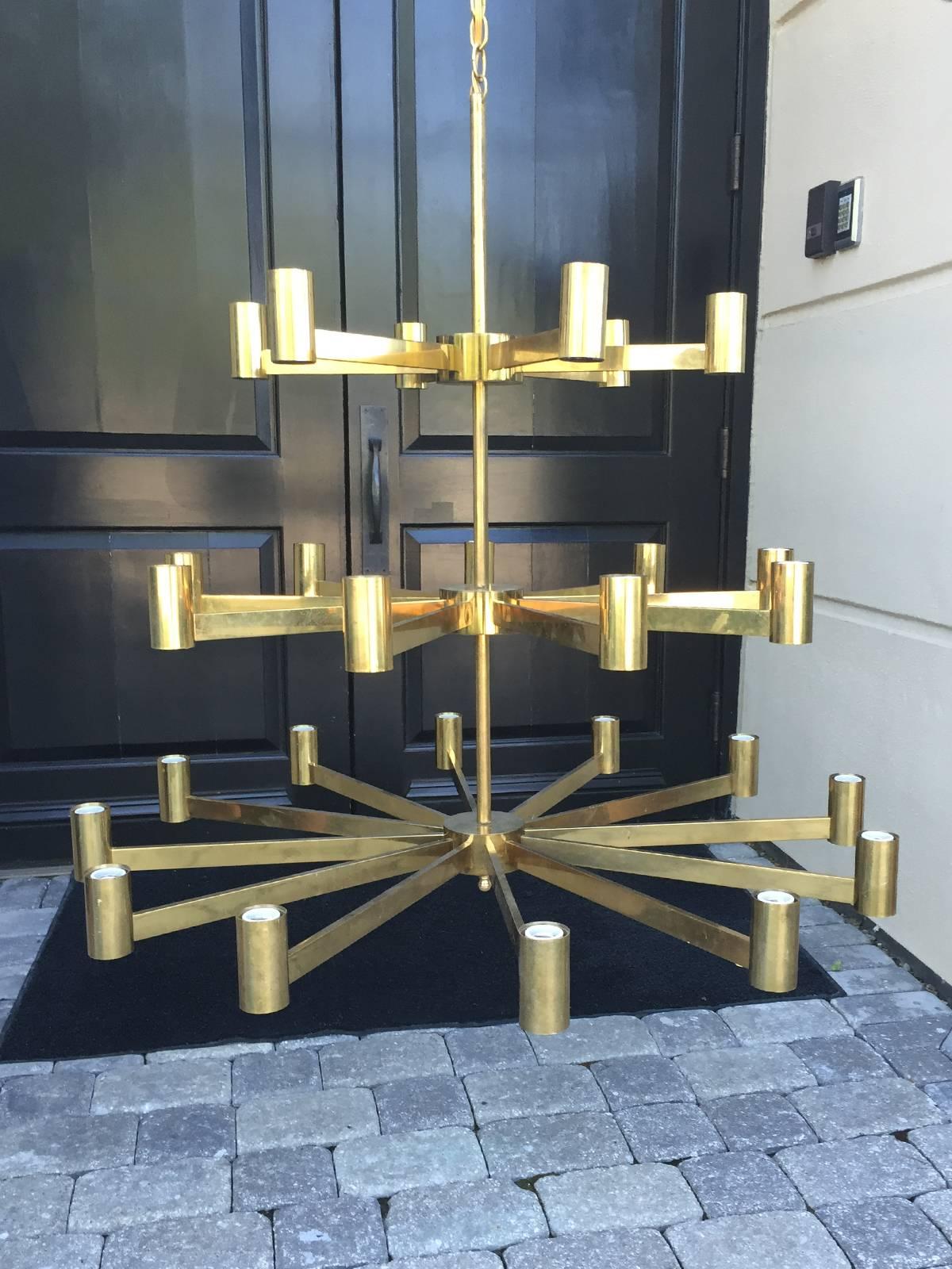 Large Scale Three-Tier 1960s Italian Chandelier Attributed to Arredoluce Monza In Excellent Condition In Atlanta, GA