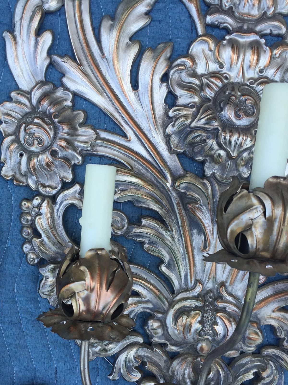 Very Large 19th-20th Century Italian Silvered Appliqué Sconce For Sale 1