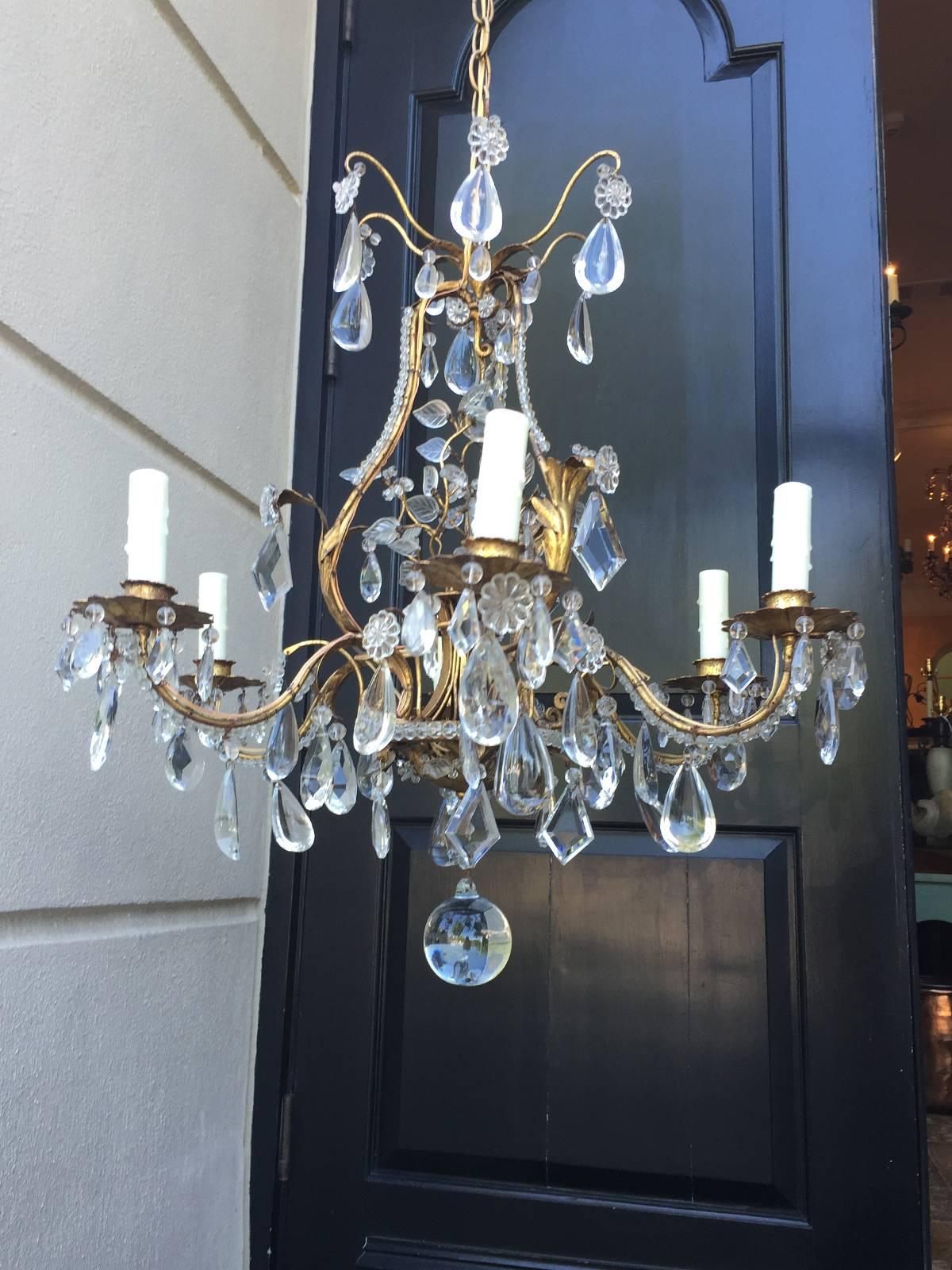 Early 20th Century Italian Crystal and Gilt Metal Chandelier In Excellent Condition In Atlanta, GA