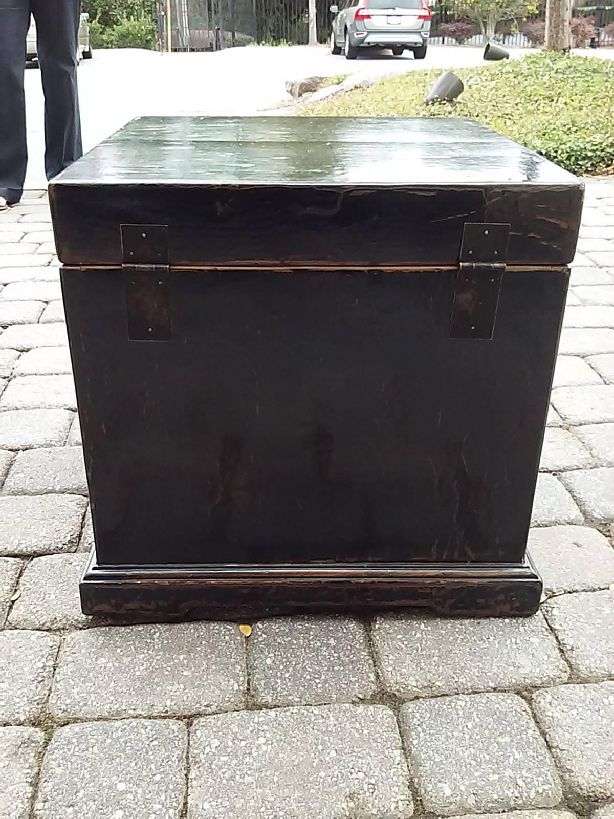 Incredible 19th or 20th Century Black Lacquered Asian Scroll Box In Excellent Condition In Atlanta, GA