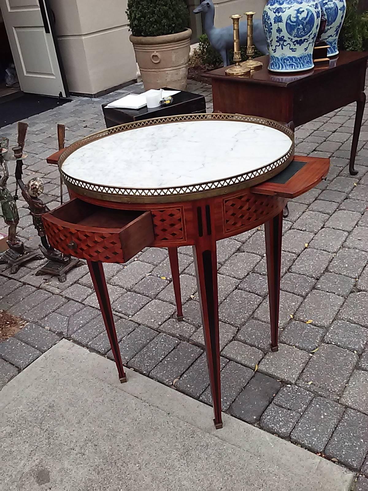 Early 20th Century French Louis XV Style Bouilotte Table In Excellent Condition In Atlanta, GA