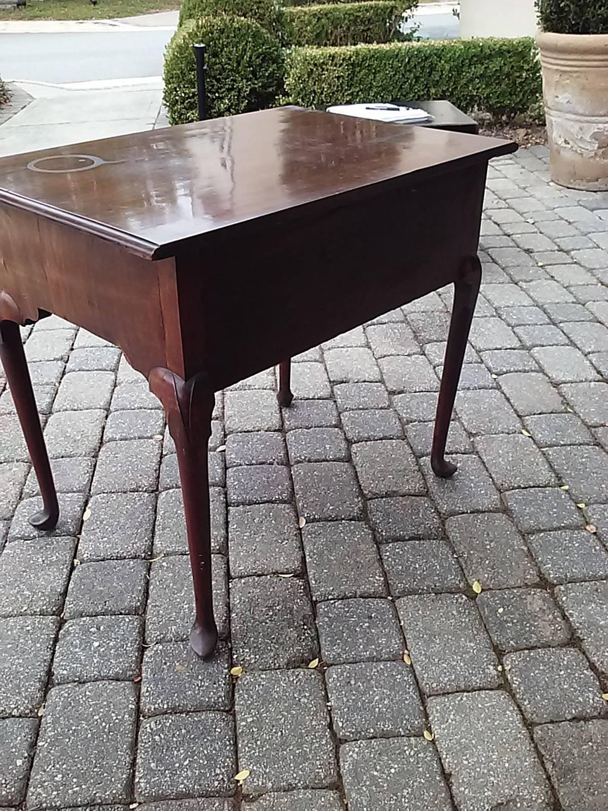 18th-19th Century English Walnut Table with Single Drawer In Excellent Condition In Atlanta, GA