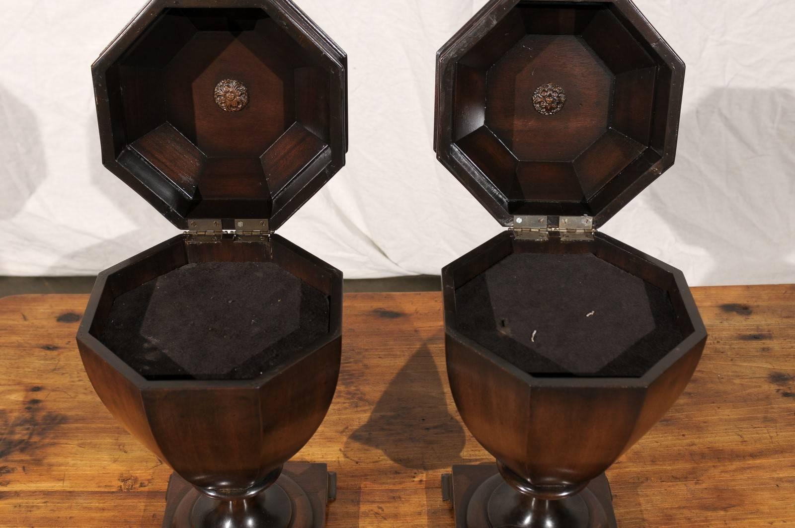 19th-20th Century Georgian Style Mahogany Knife Urns with Octagonal Lids 4