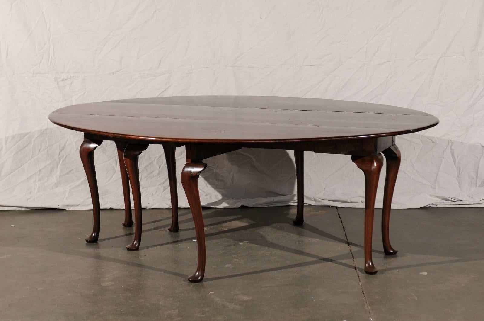 Large 20th Century Queen Anne Style Gateleg dining table, each leaf- 20.5 