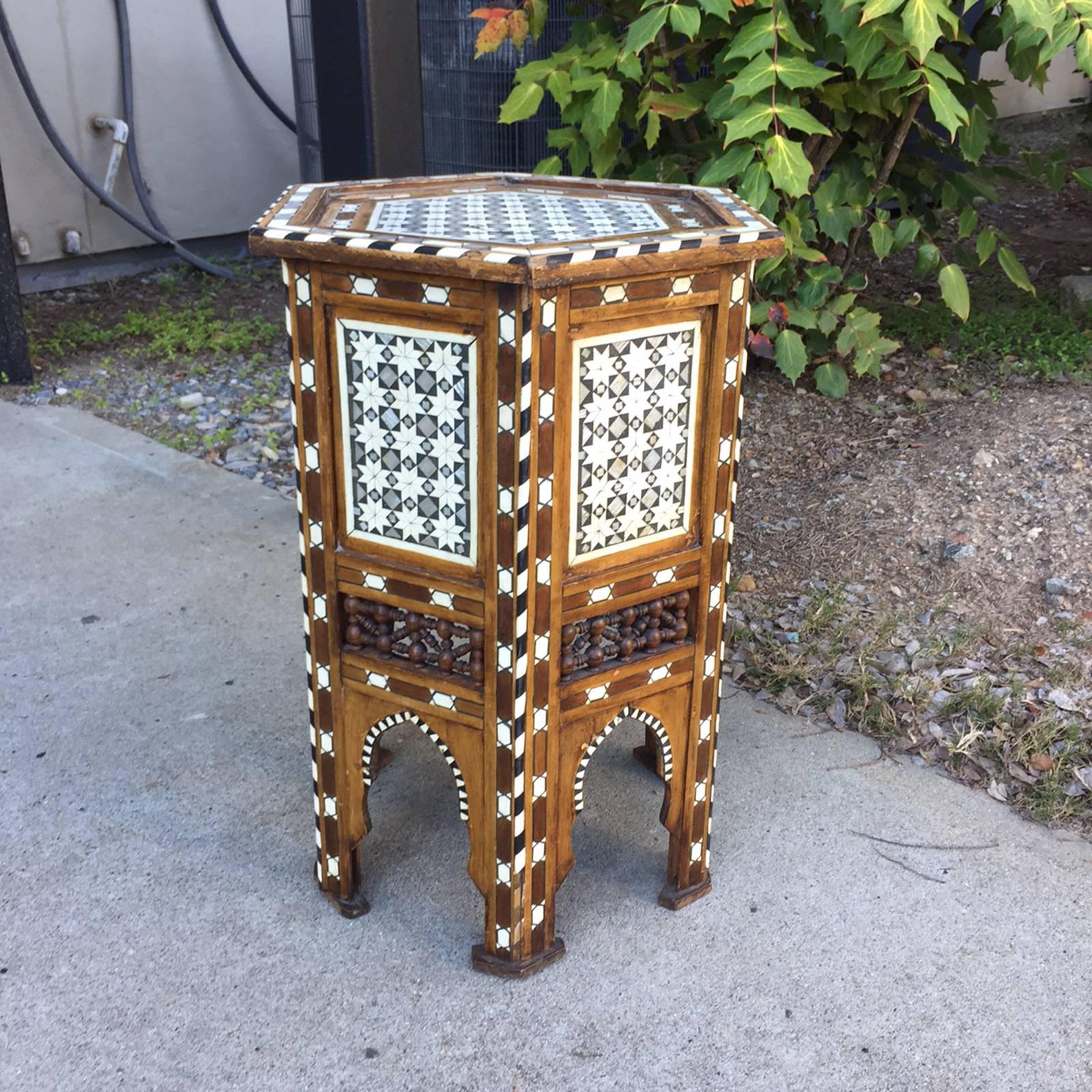 Late 19th-Early 20th Century Octagonal Syrian Drinks Table, Walnut Tray Inlay 2