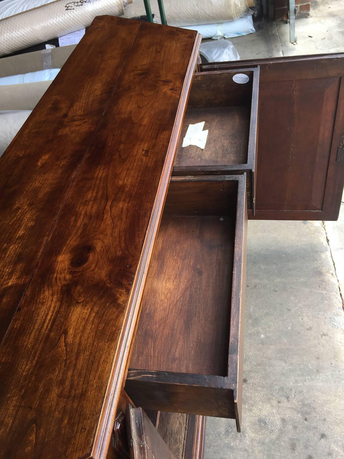 Italian Walnut Credenza, circa 1800 7