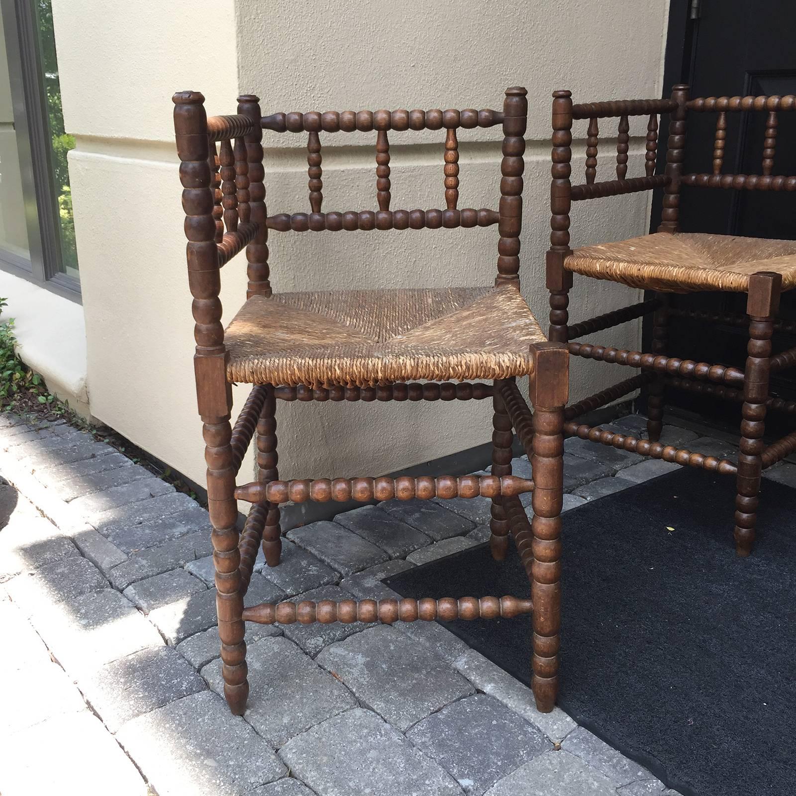 Pair of 19th Century Bobbin-Turned Stained Beechwood Rush Seat Corner Chairs 4