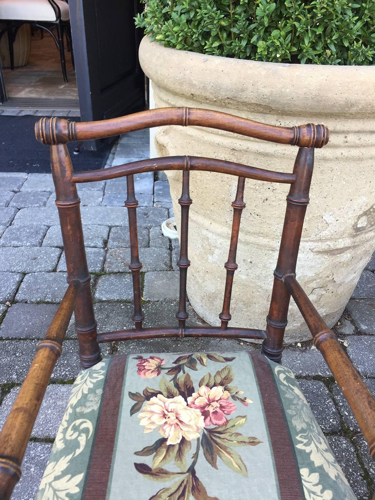 Late 19th-Early 20th Century English Faux Bamboo Childs Chair In Good Condition In Atlanta, GA