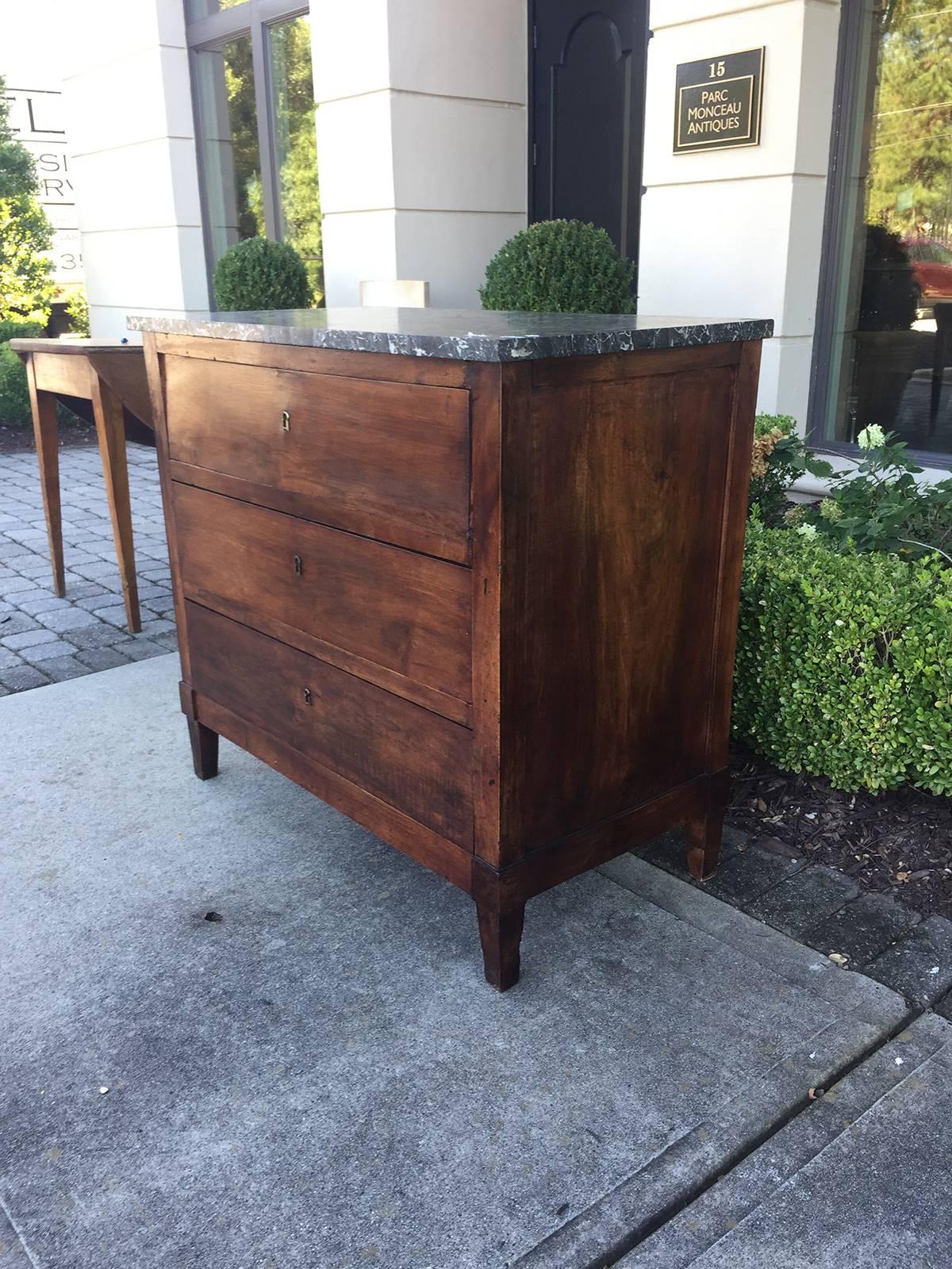 19th Century French Marble-Top Commode In Good Condition In Atlanta, GA