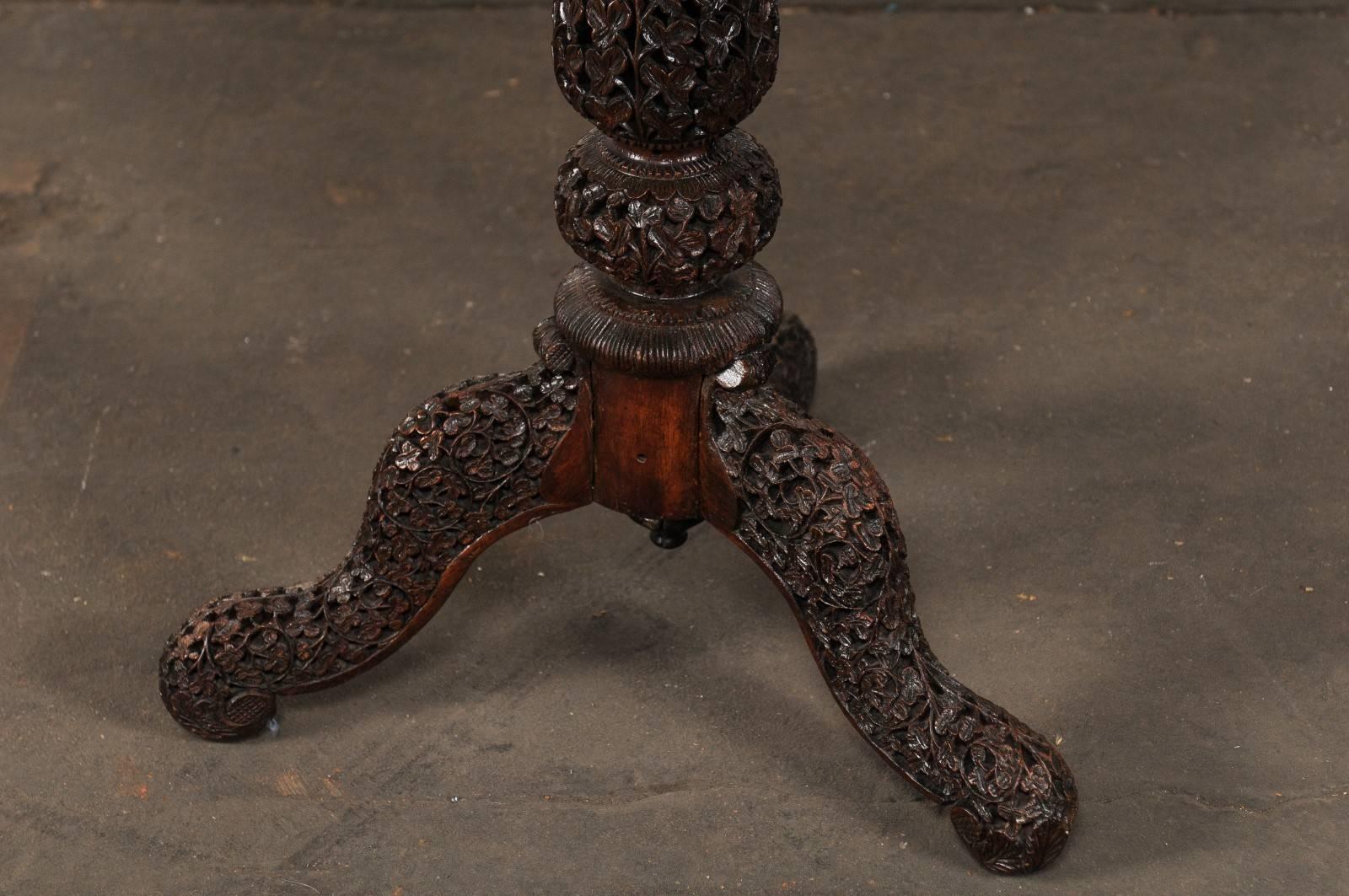 19th Century Intricately Carved Anglo-Indian Table For Sale 3