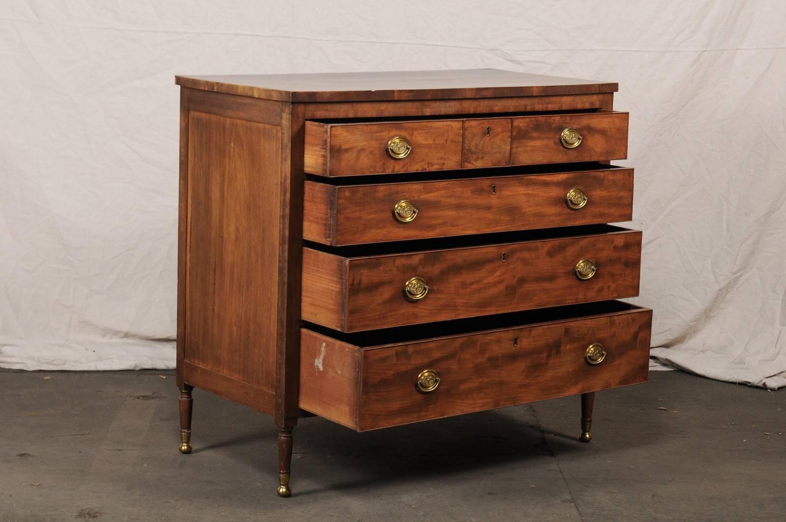 New York Federal Chest of Drawers, circa 1810 1