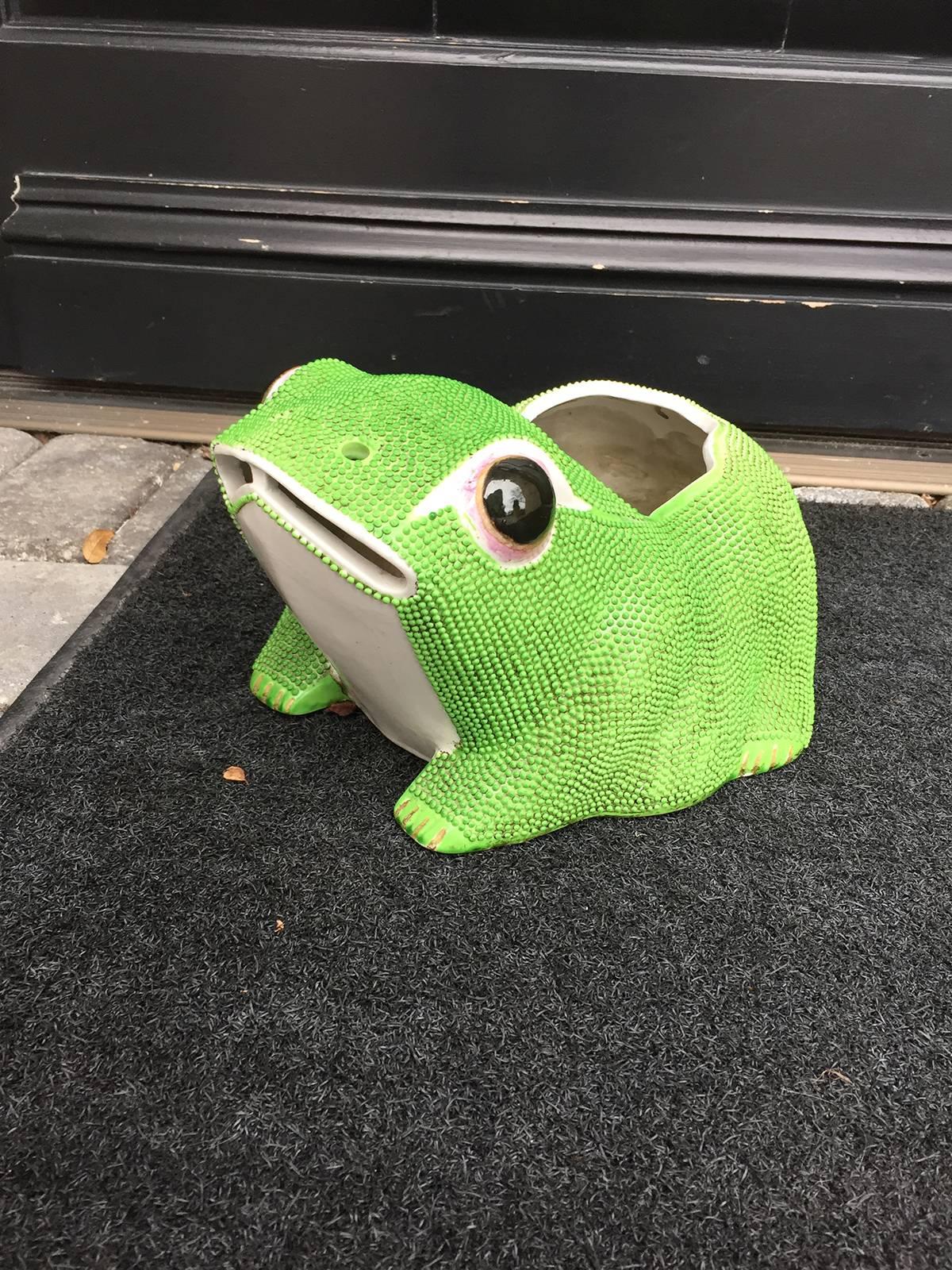 20th Century Green Frog Planter, Possibly Chinese In Good Condition In Atlanta, GA