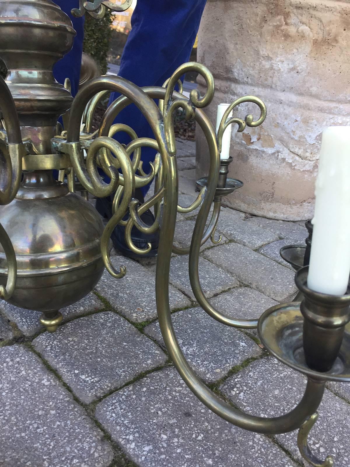 Late 19th Century Dutch Brass Eight-Light Chandelier In Good Condition In Atlanta, GA